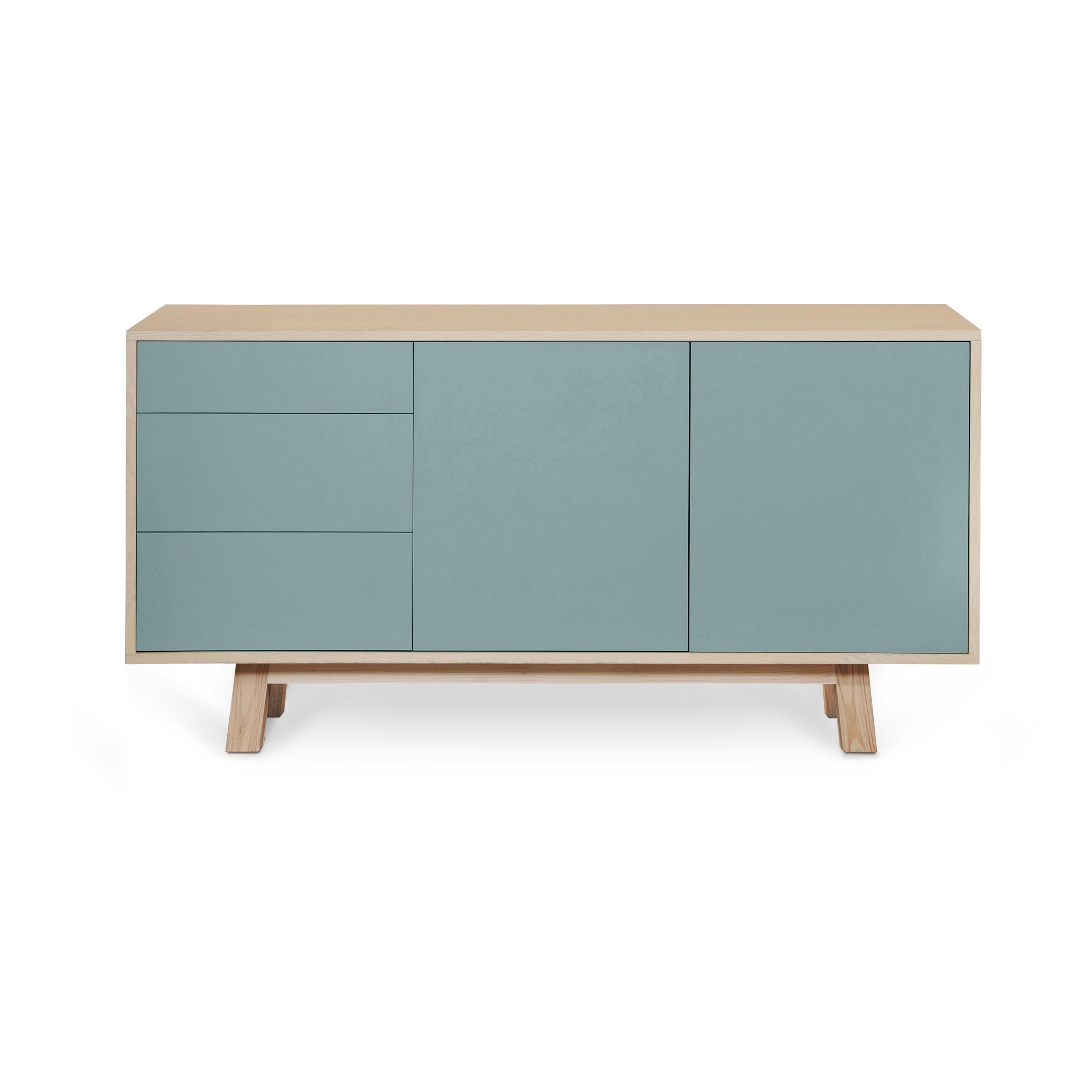 Scandinavian sideboard with doors and drawer, designed by Eric Gizard, Paris  In New Condition For Sale In Landivy, FR