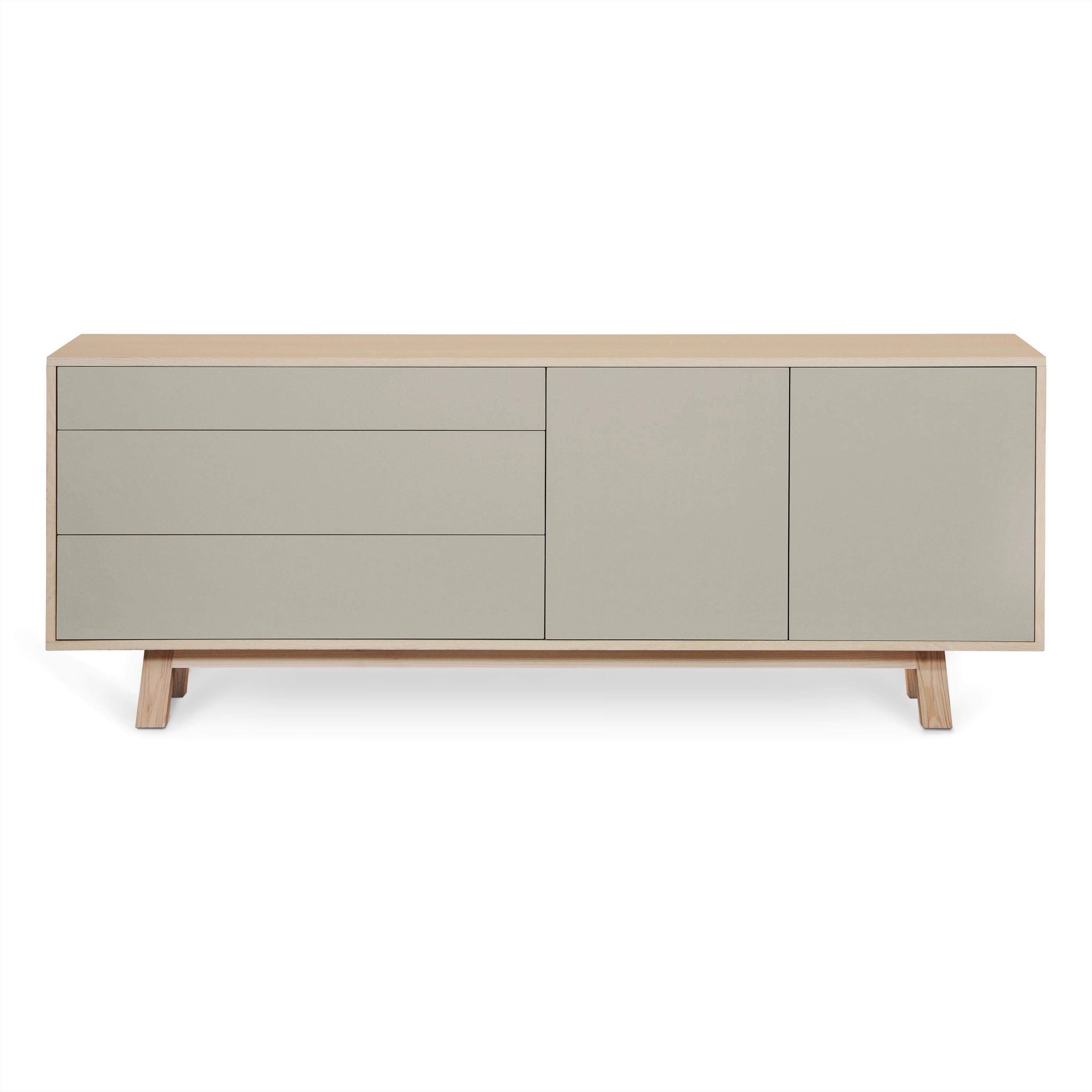 Gray Sideboard, scandinavian design by Eric Gizard, Paris, French Craft bespoke For Sale 3