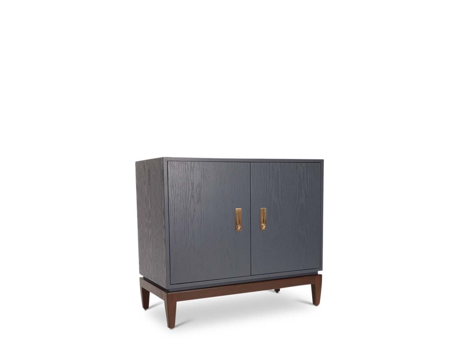 2-türiger Arcadia-Schrank von Lawson-Fenning (Moderne der Mitte des Jahrhunderts) im Angebot