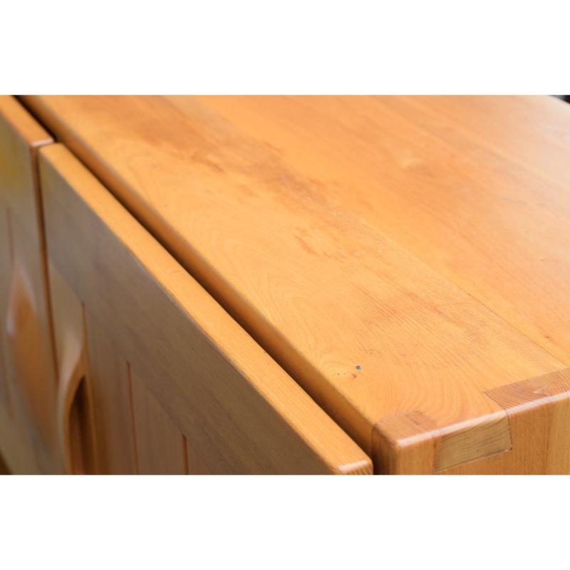 Credenza a 2 porte in olmo di Maison Regain, Francia, anni '60 in vendita 6