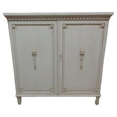 2 Door Gustavian Style Sideboard 