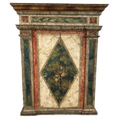 Buffet haut de 2 portes décoré en faux marbre