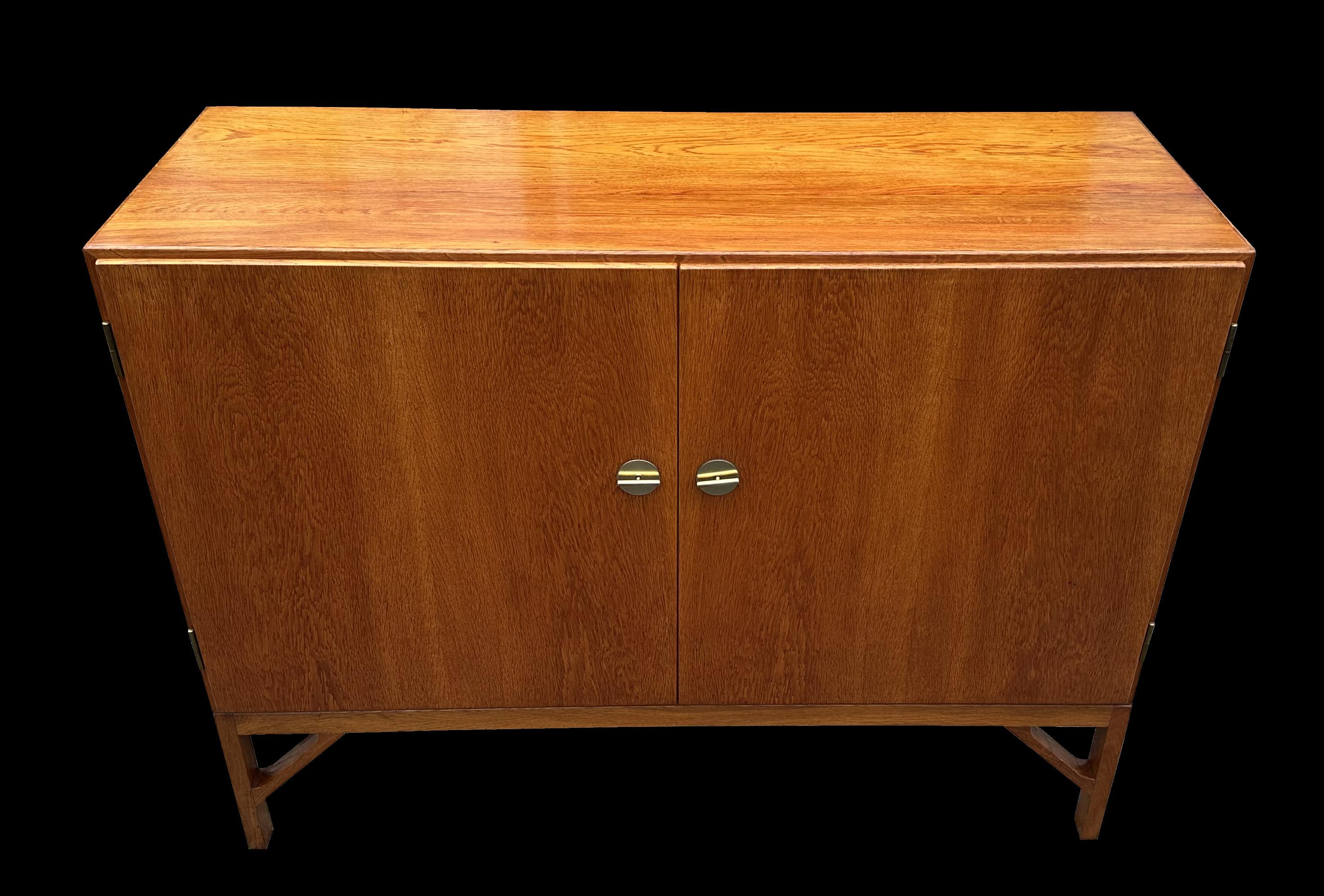 Scandinavian Modern 2-Door Oak Cabinet by Borge Mogensen for FDB Mobler For Sale