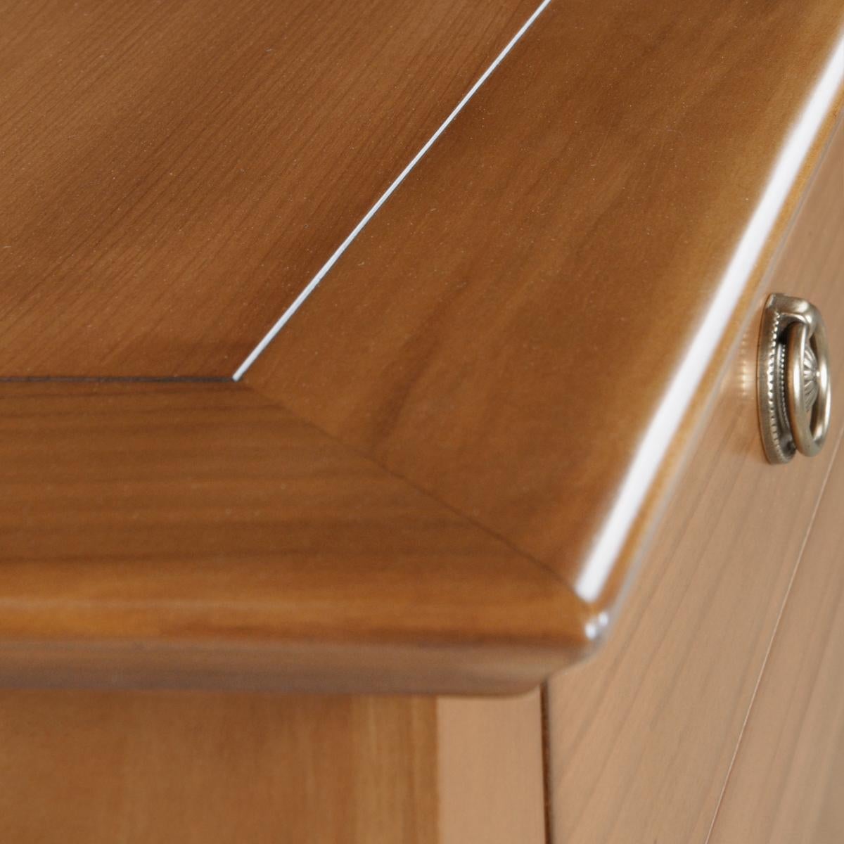 Buffet a 2 ante in legno massiccio di ciliegio, realizzato a mano in stile provinciale francese. In condizioni Nuovo in vendita a Landivy, FR