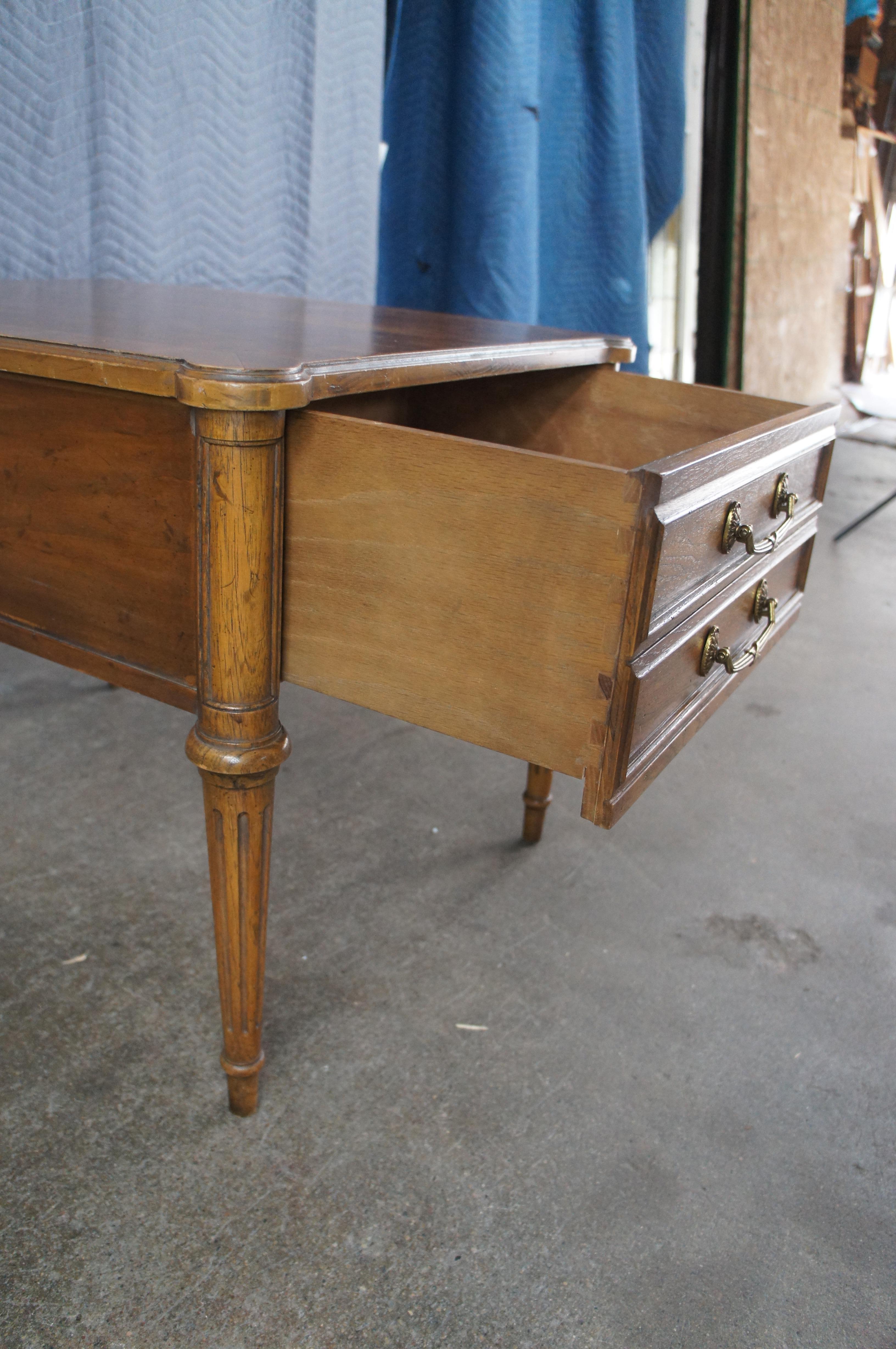 2 Drexel Heritage French Louis XVI Provincial Walnut Bedside Chests Nest Tables For Sale 2