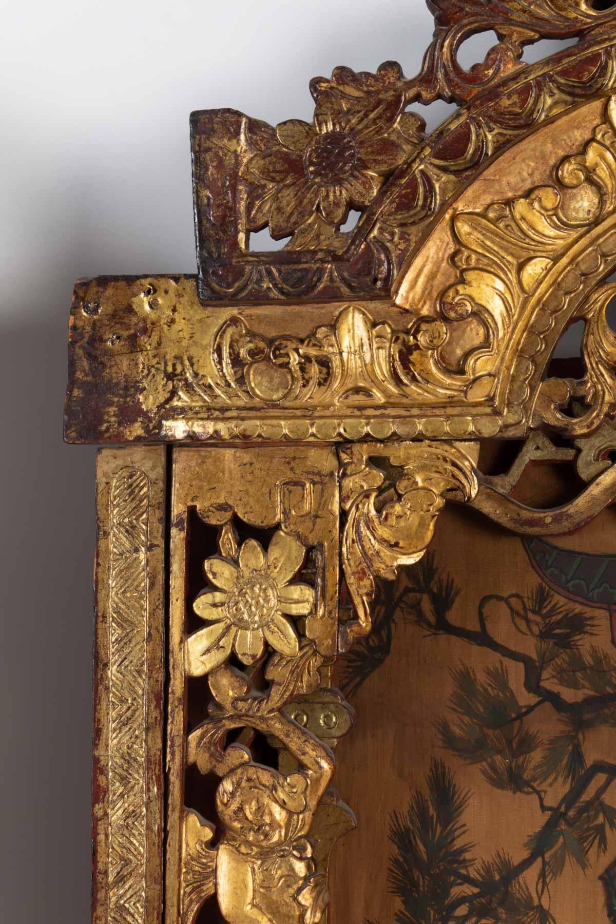 2 Elements of Red and Gold Woodwork Sculpted and Openwork, Painted Silk Backing In Good Condition In Saint-Ouen, FR