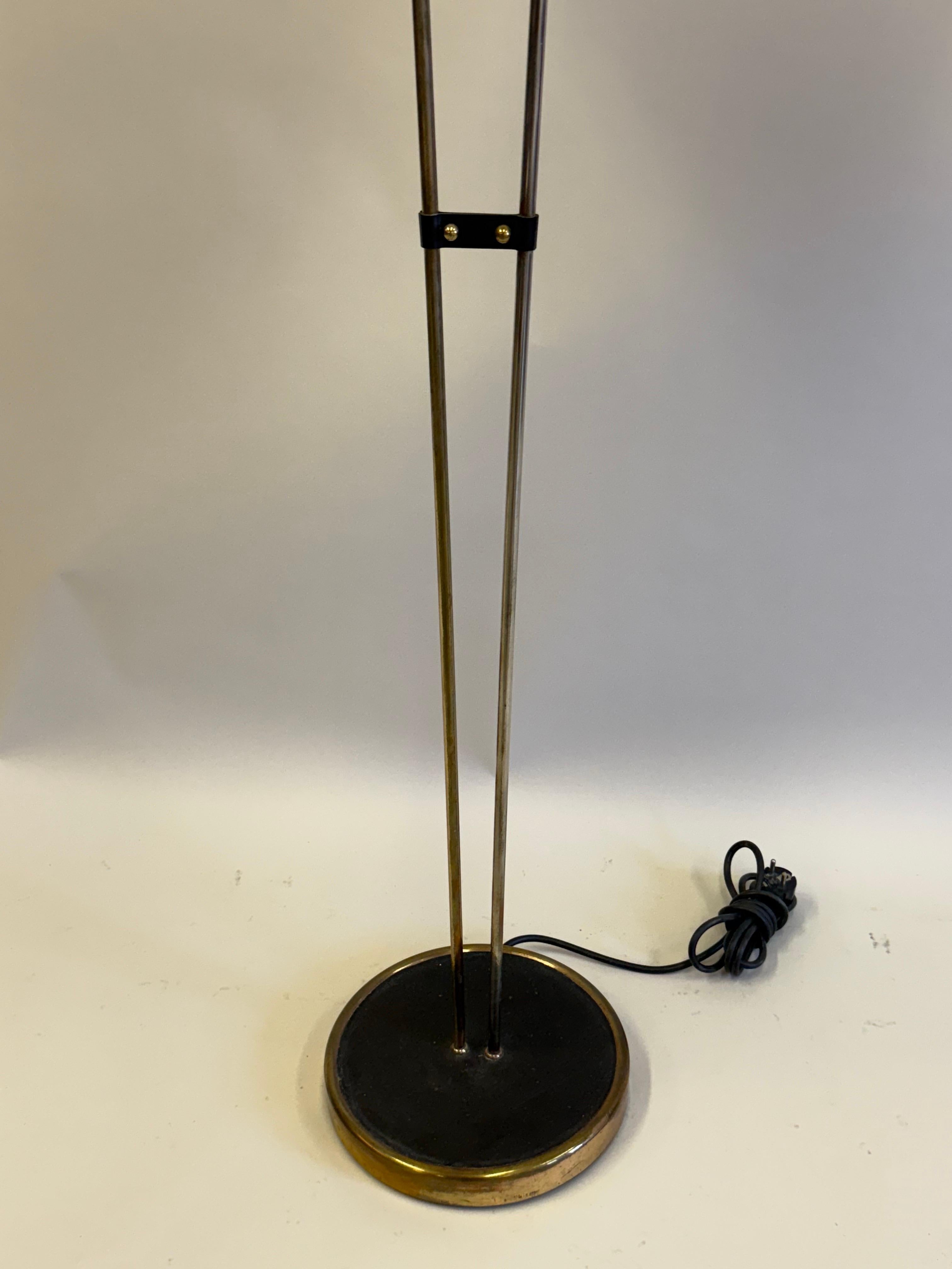 2 Lampade da terra europee della metà del secolo moderno / tardo Art Deco di Karl Hagenauer in vendita 7