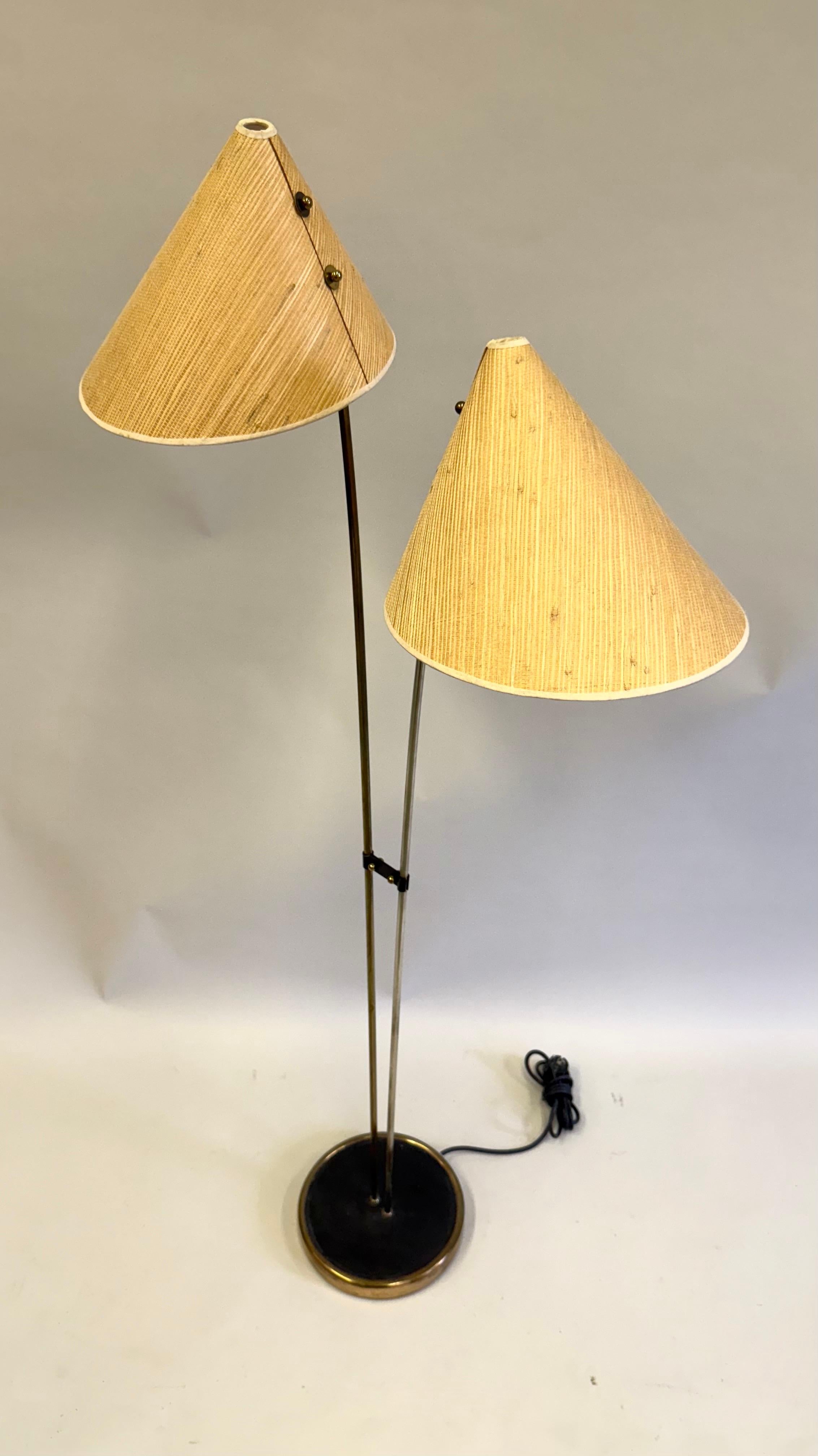 XX secolo 2 Lampade da terra europee della metà del secolo moderno / tardo Art Deco di Karl Hagenauer in vendita