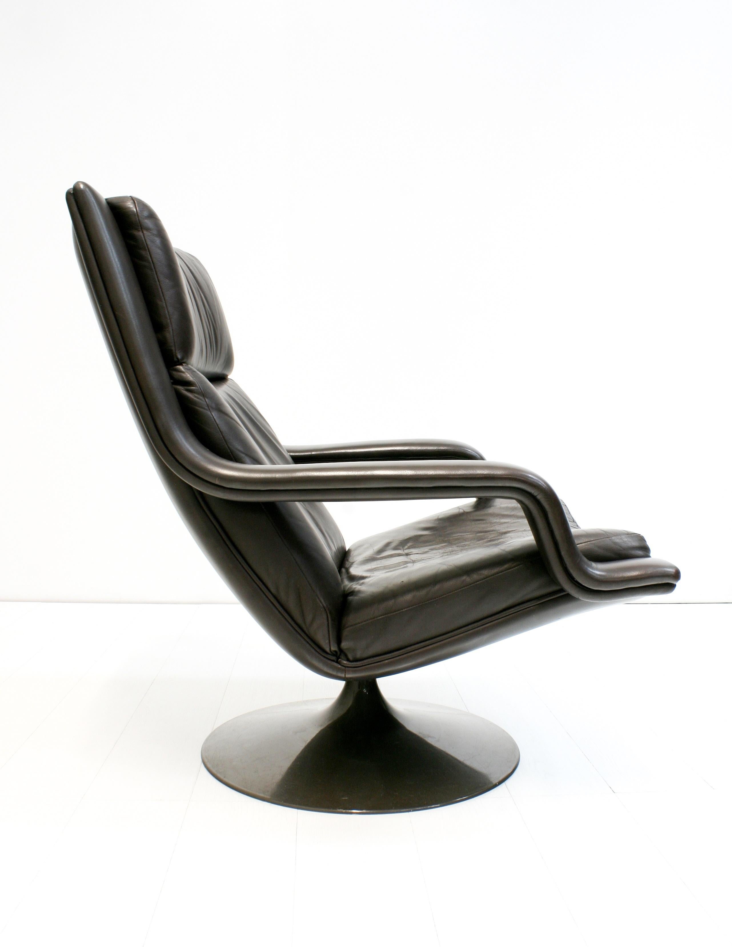 2 F152 Leather Swivel Lounge Chairs by Geoffrey D Harcourt for Artifort, 1970s For Sale 1