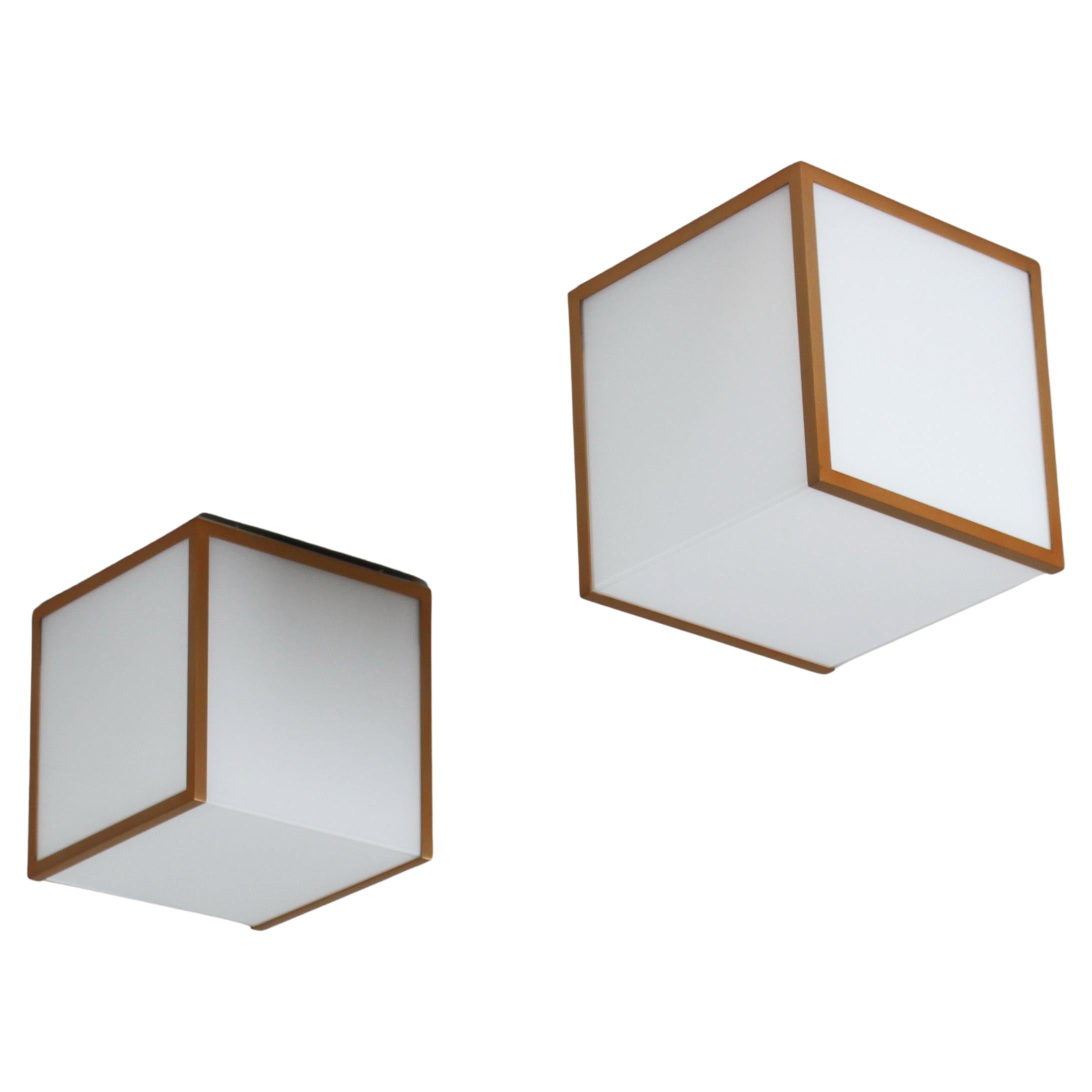 2 feine französische 1970er kubische Glas- und Messingfassungen von Perzel im Angebot