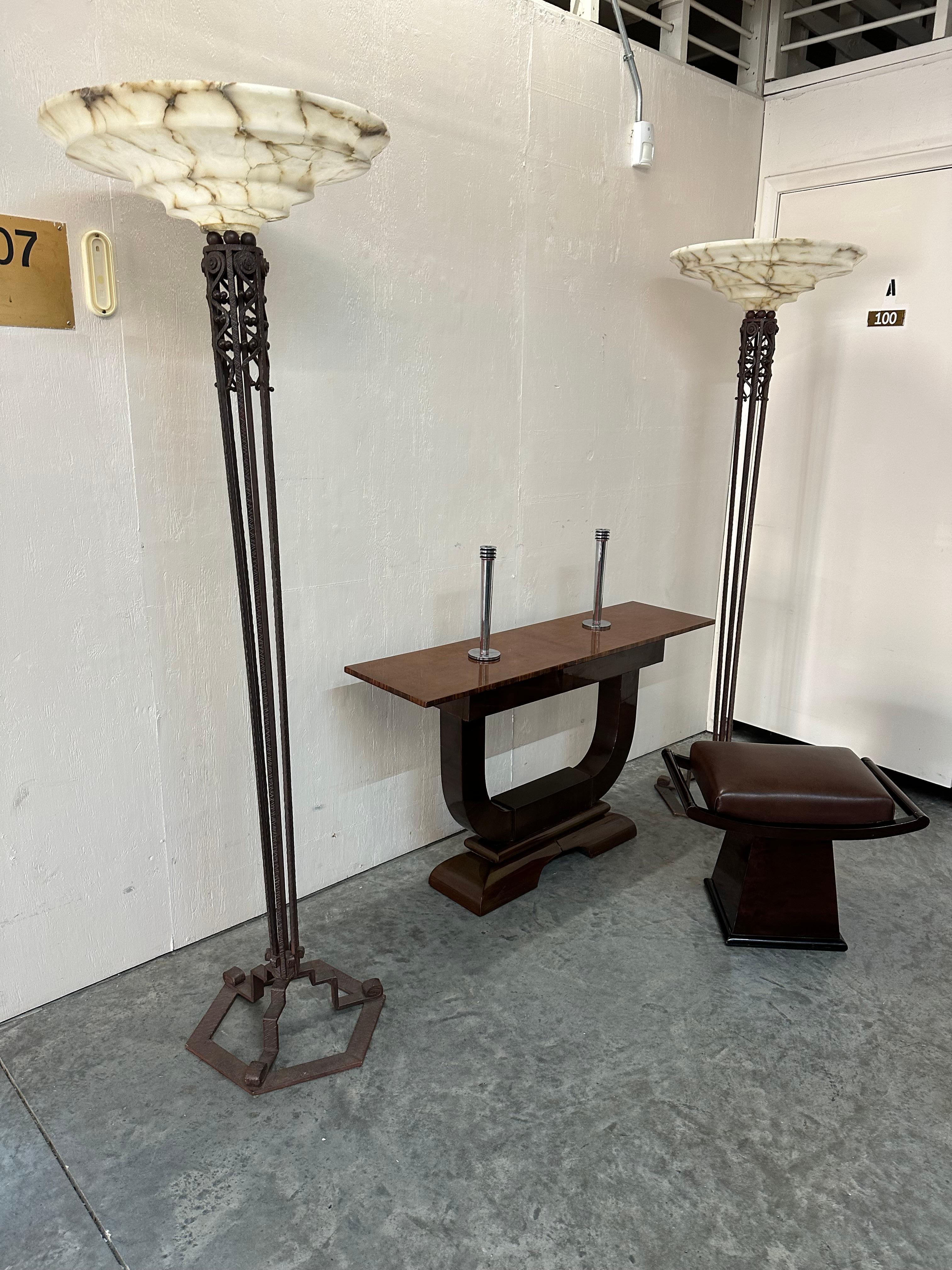 2 Floor Lamps, Jugendstil, Art Nouveau, Liberty, Materials: Alabaster and iron For Sale 3