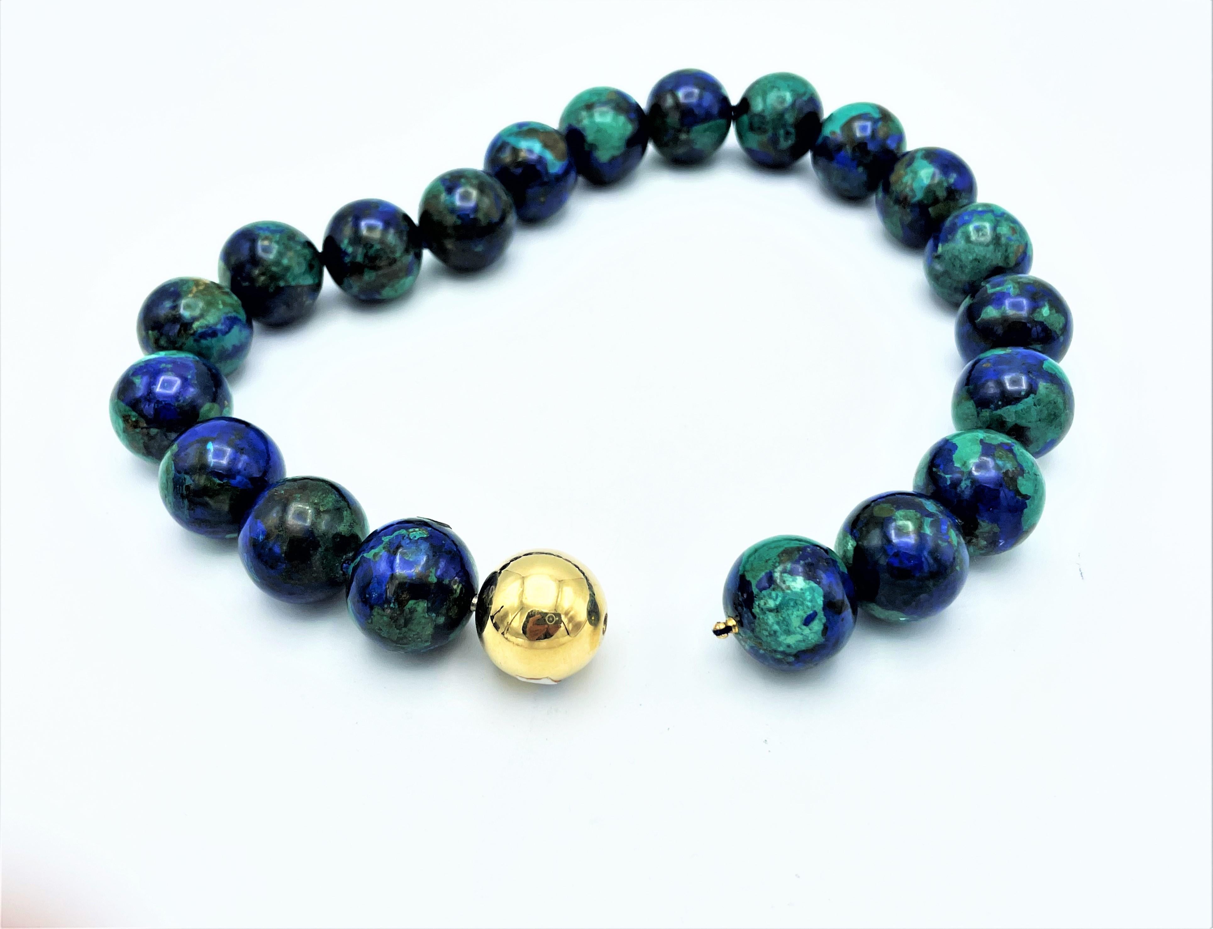 2 gemstone chains Azurite-Malachite and Jasper with a ball lock for both chains In Excellent Condition For Sale In Stuttgart, DE