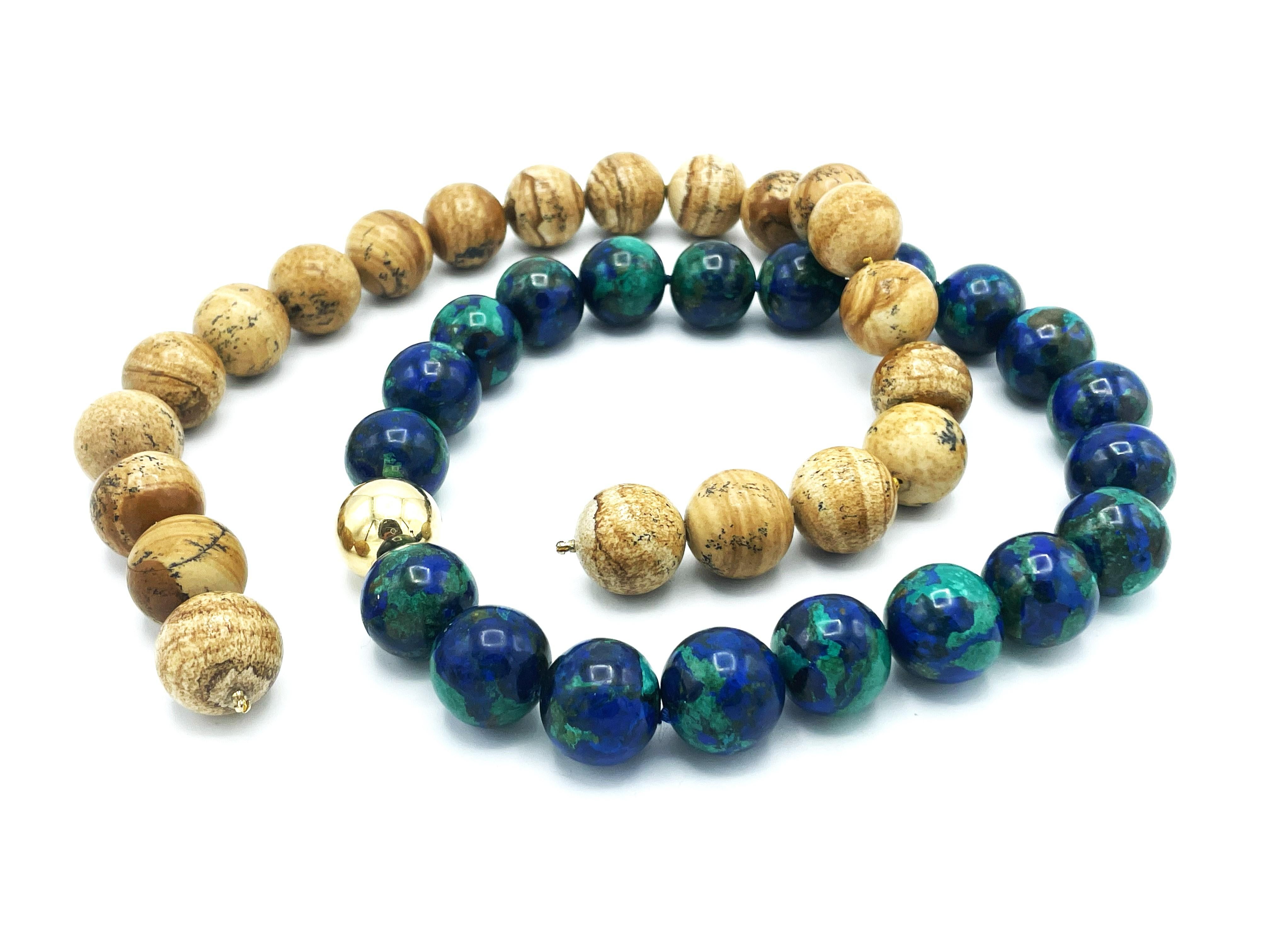 2 Collana di pietre preziose Azurite-Malachite, Diaspro, chiusura a sfera in oro 24 carati per entrambe le collane In condizioni ottime in vendita a Stuttgart, DE