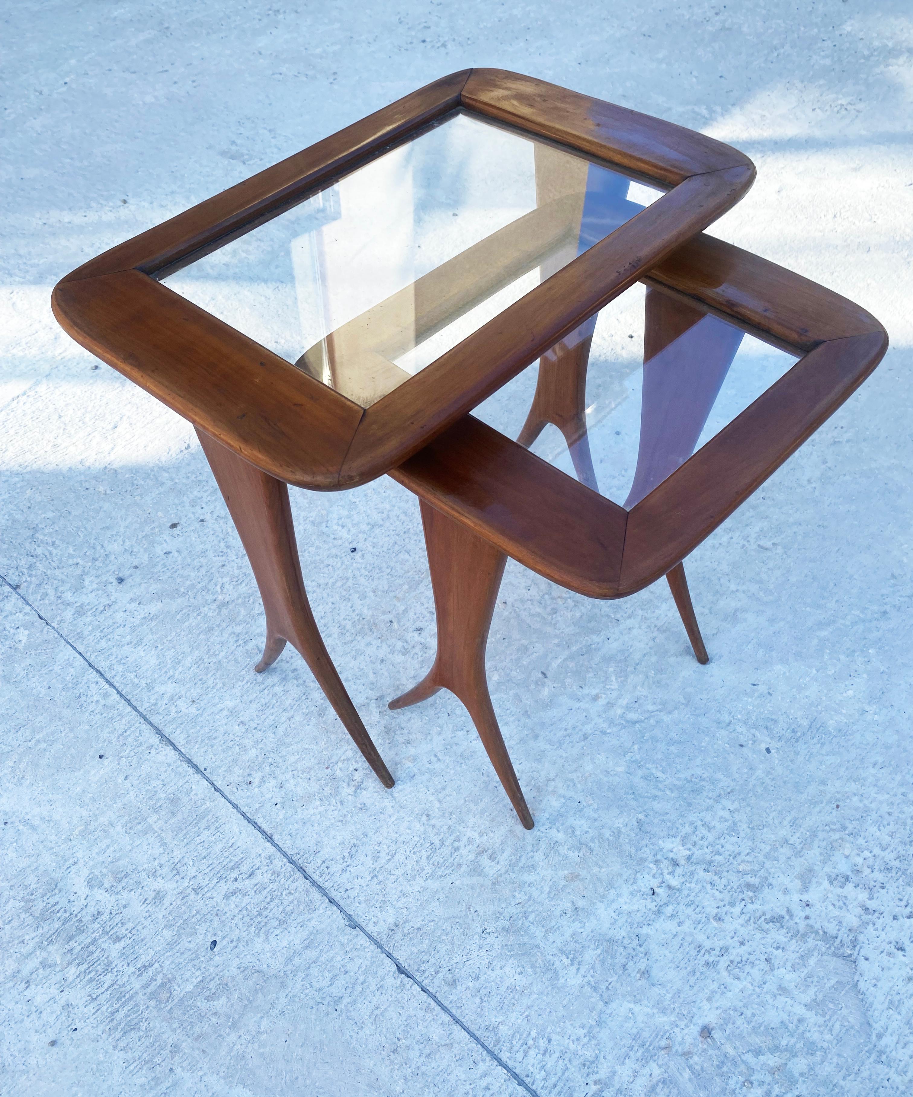 2 Gigognes coffee tables Raphael Raffel Cherry and glass 1960 In Excellent Condition For Sale In Saint Ouen, FR
