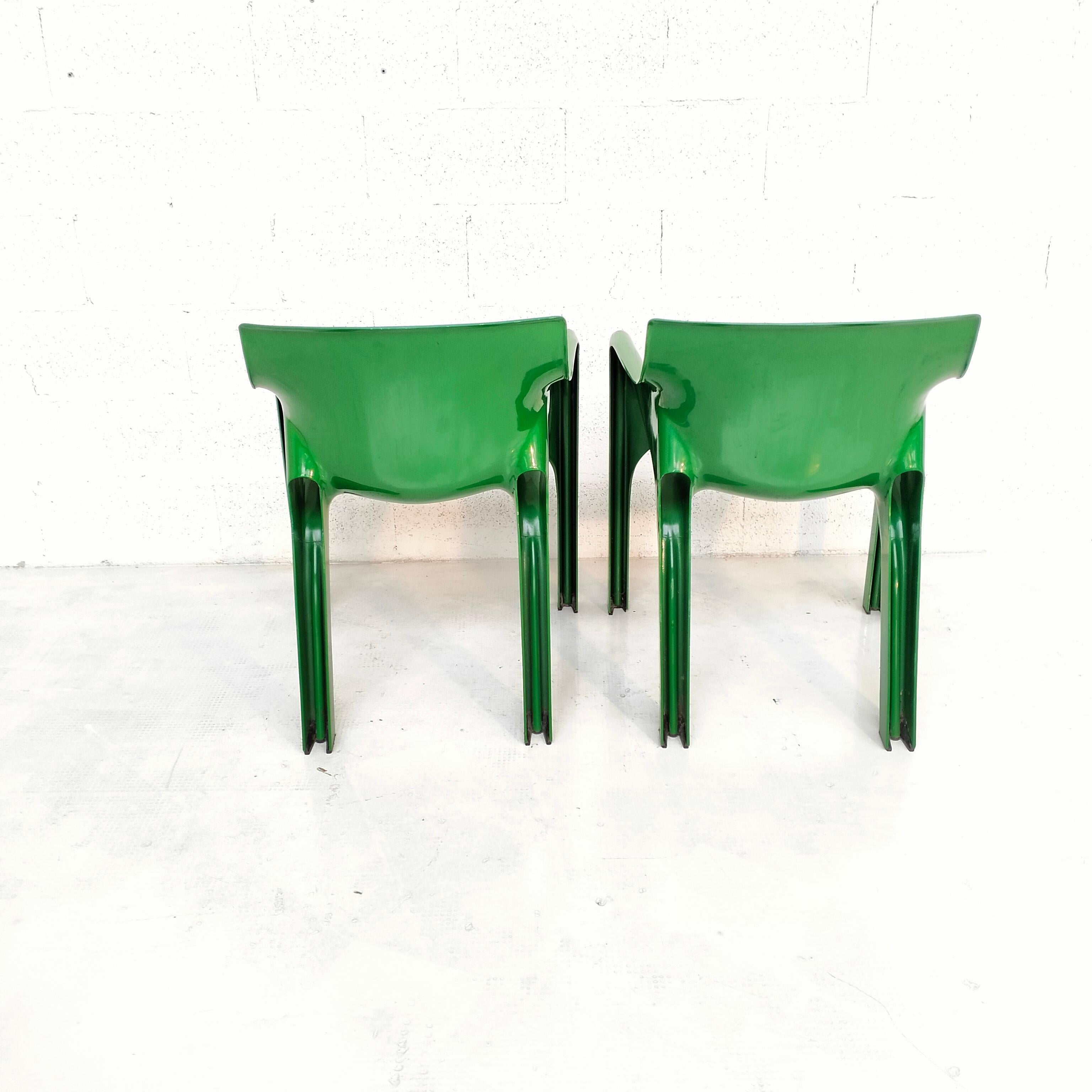 2 green Gaudì chairs by Vico Magistretti for Artemide 70s 2