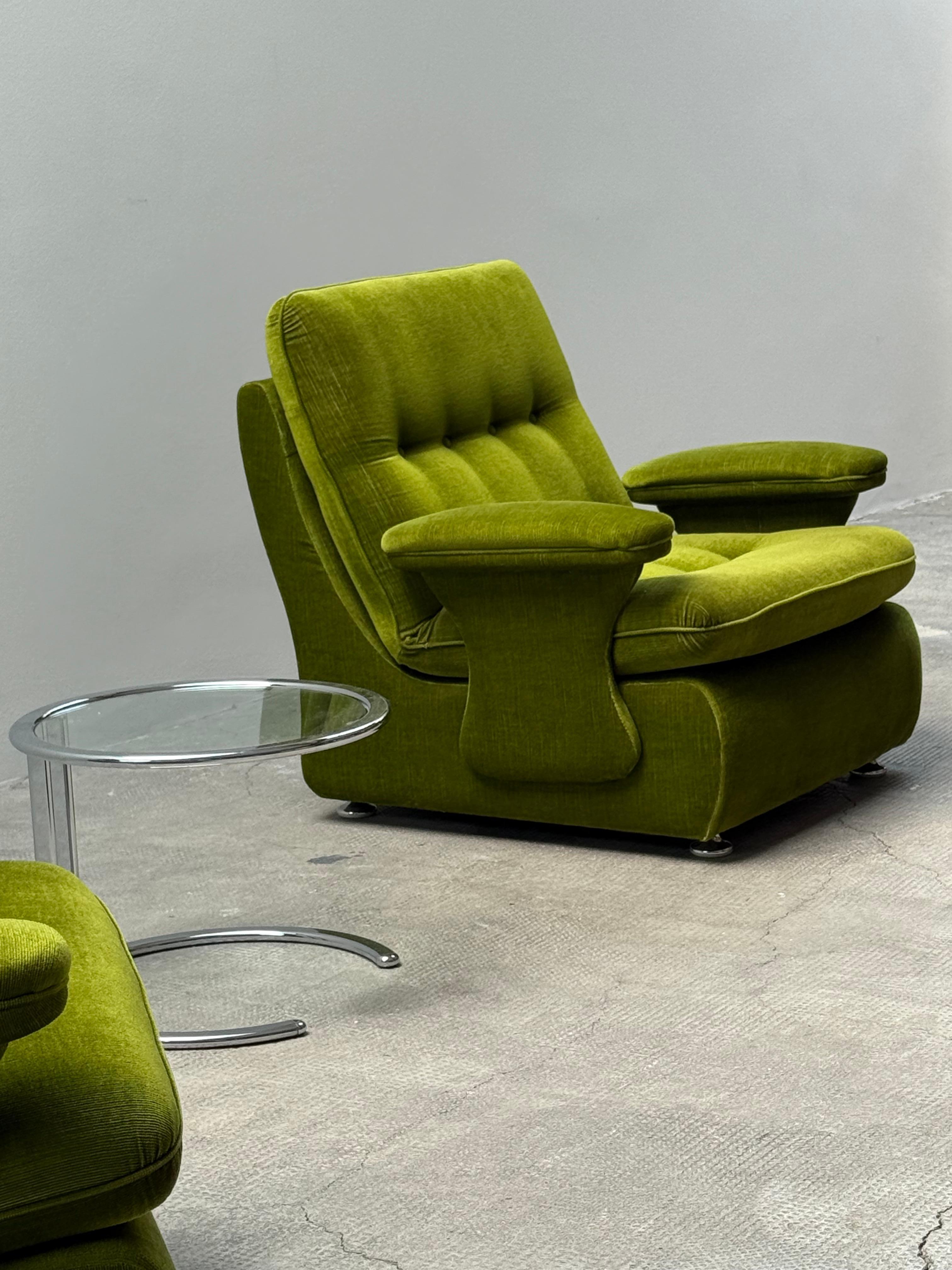 2 GREEN VELVET FUTURISM SPACE AGE ARMCHAIRS, GERMANY 1970s For Sale 3