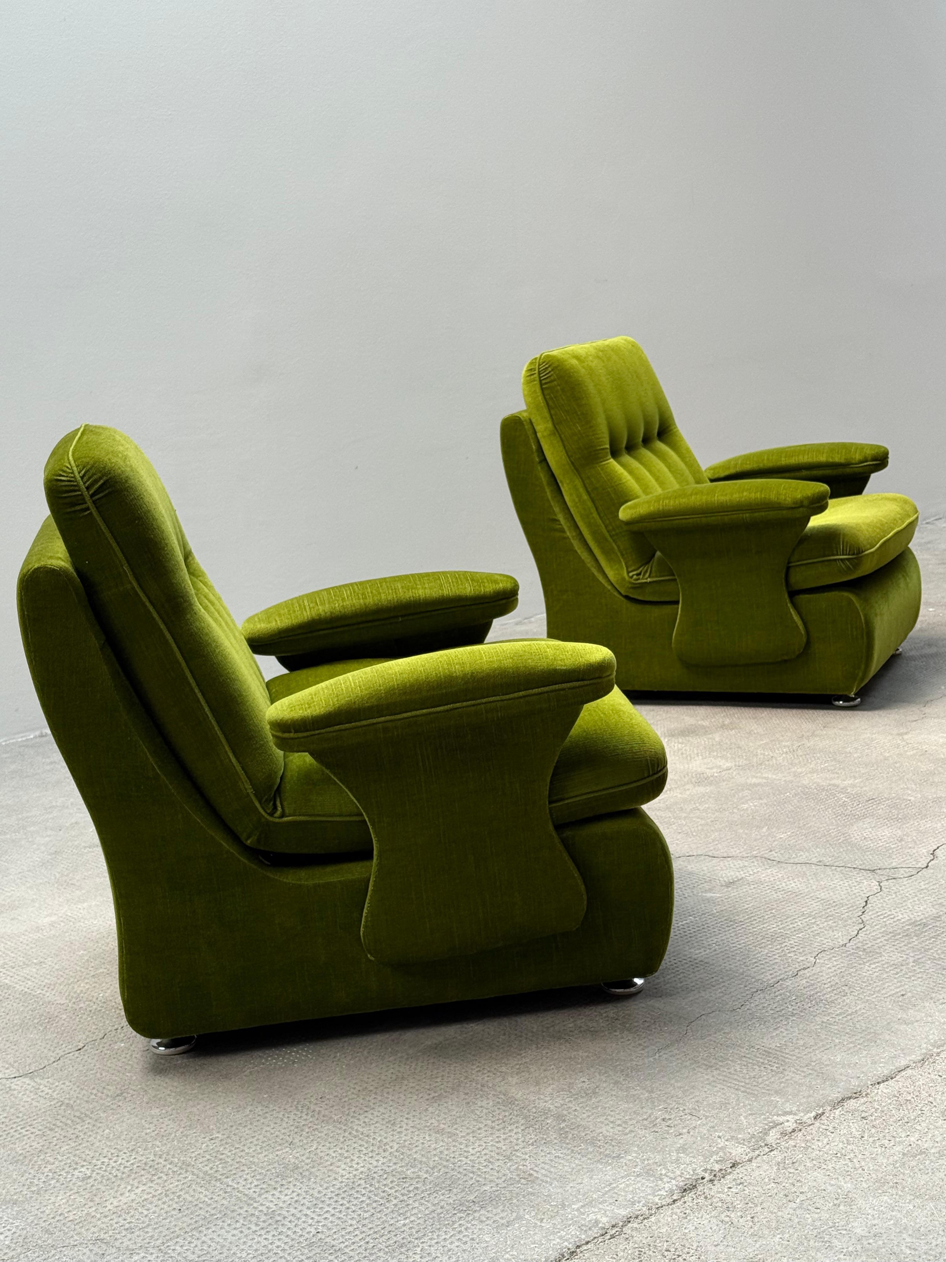Space Age 2 GREEN VELVET FUTURISM SPACE AGE ARMCHAIRS, GERMANY 1970s For Sale