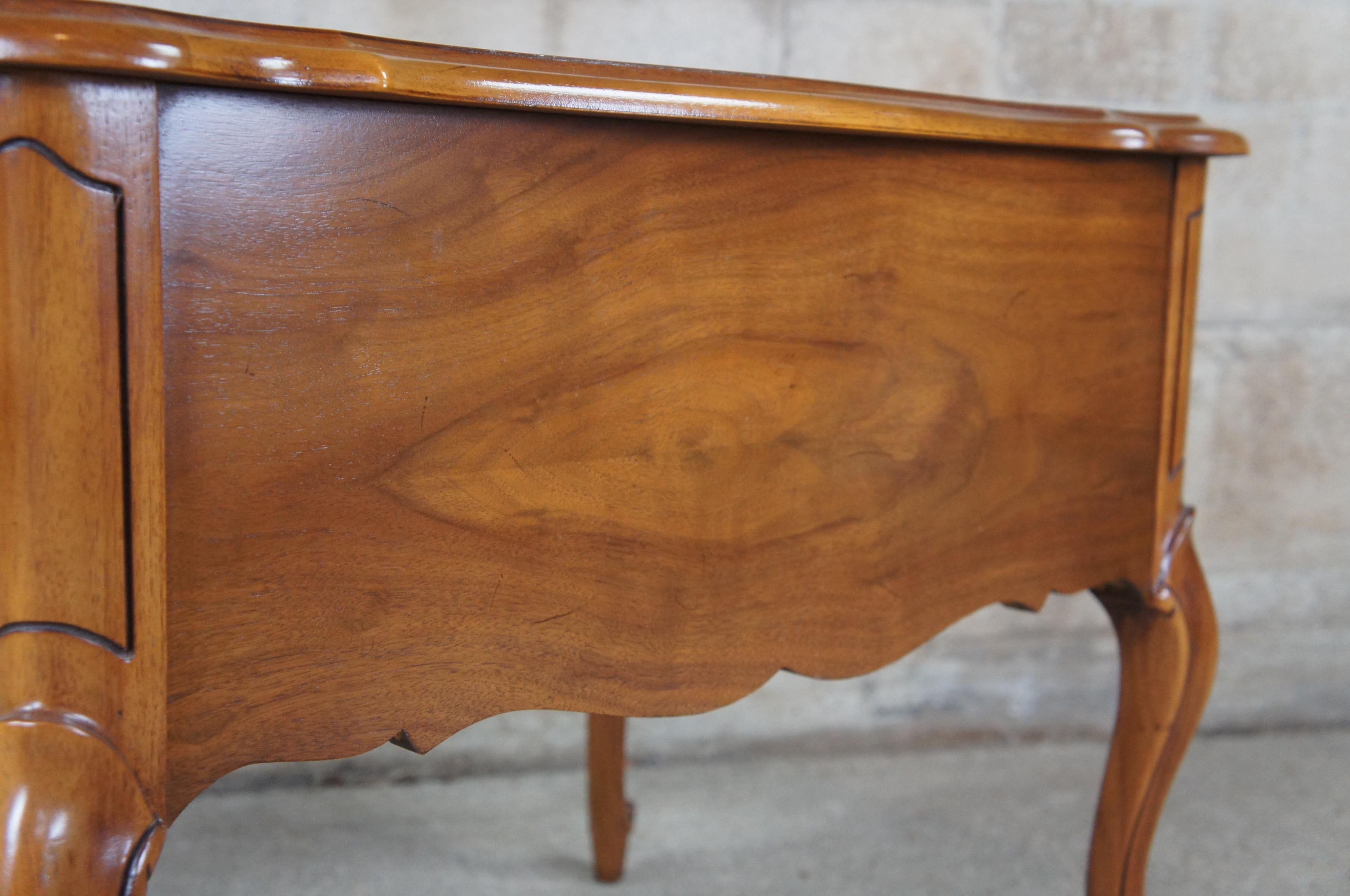 2 Hammary Maisonette French Louis XV Walnut Side End Table Nightstand Provincial 2