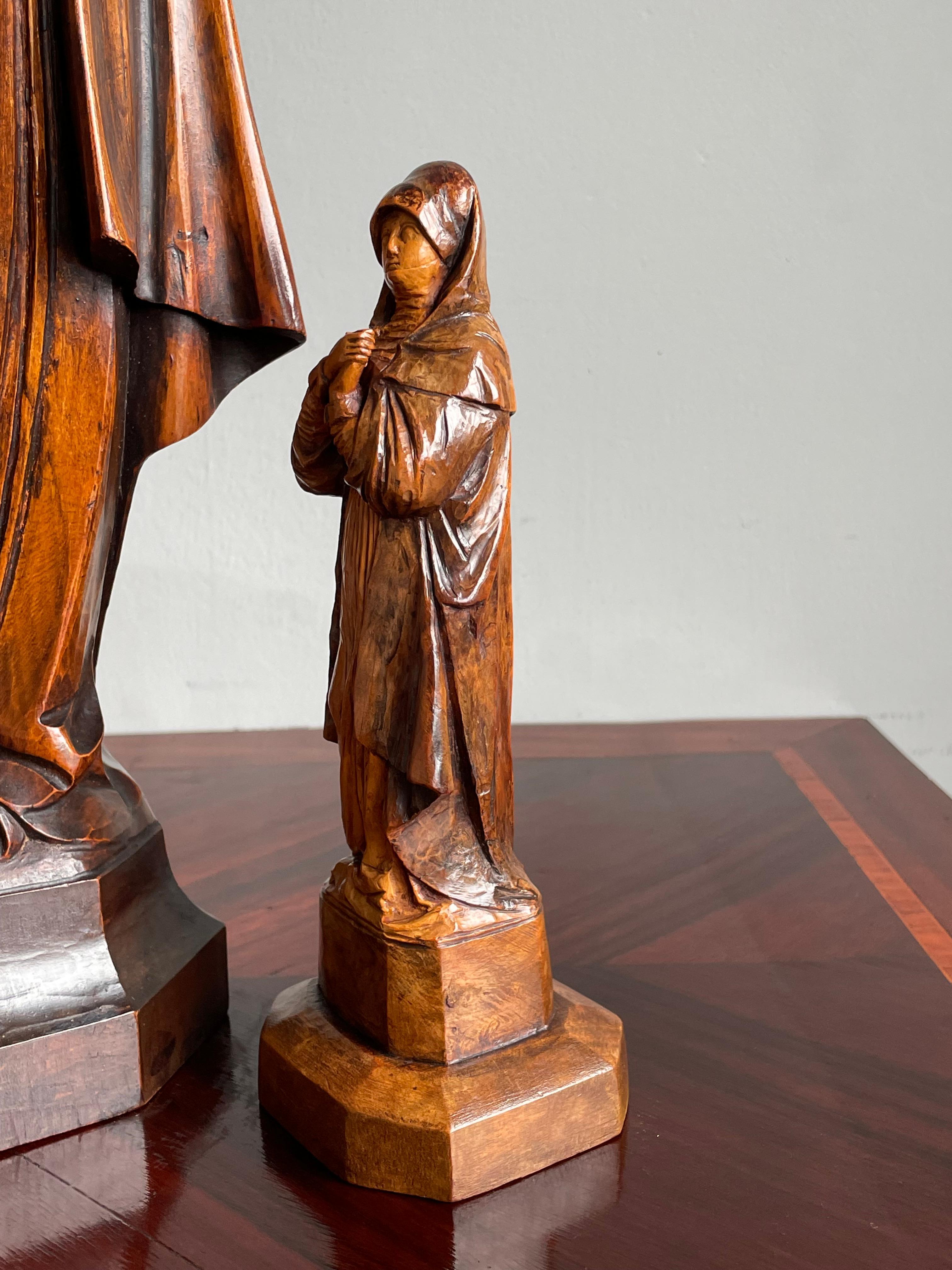 2 Hand Carved Antique Statuette & Sculpture of Saint Teresa of Avila / of Jesus For Sale 1
