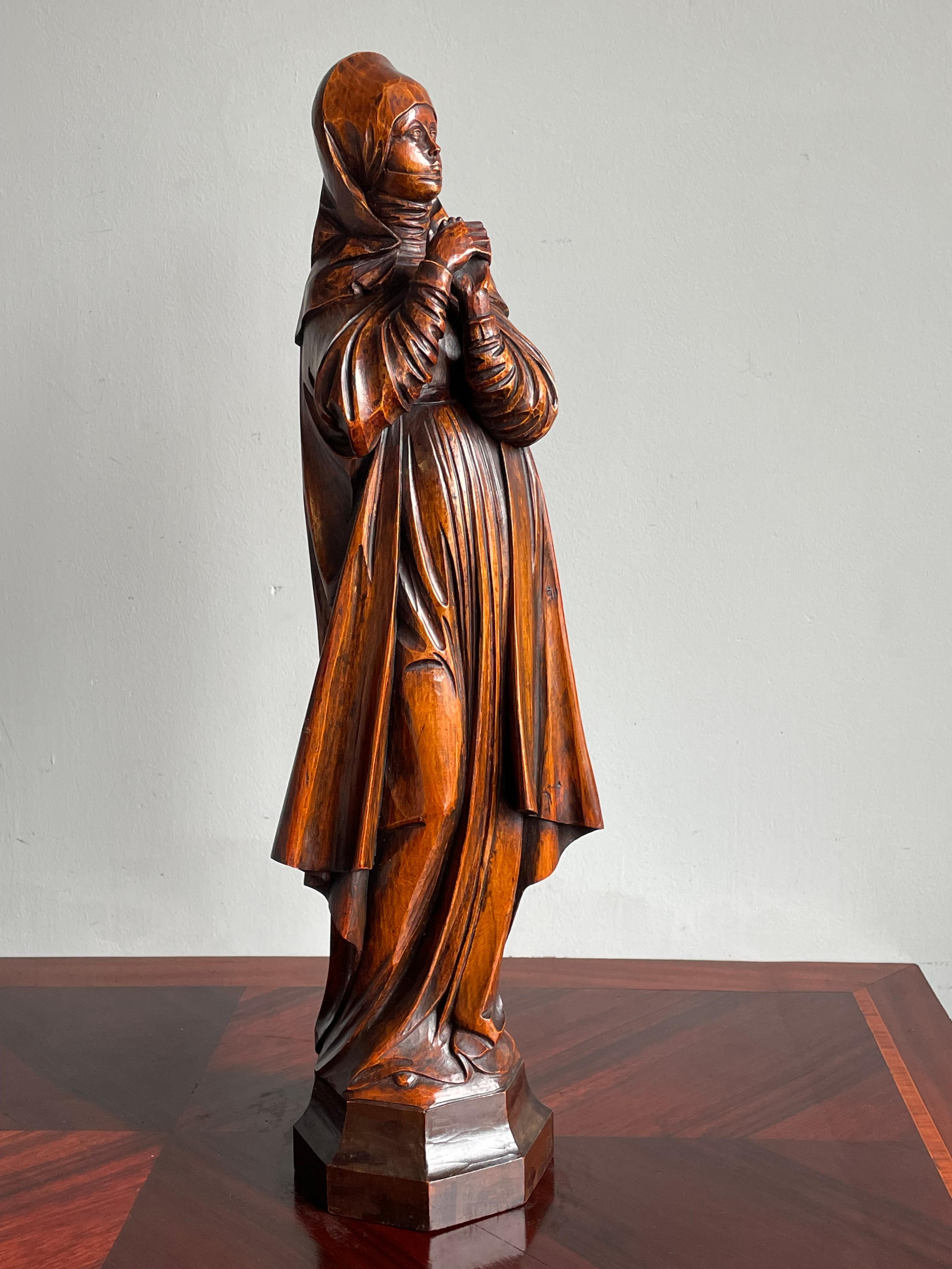 2 Hand Carved Antique Statuette & Sculpture of Saint Teresa of Avila / of Jesus For Sale 3