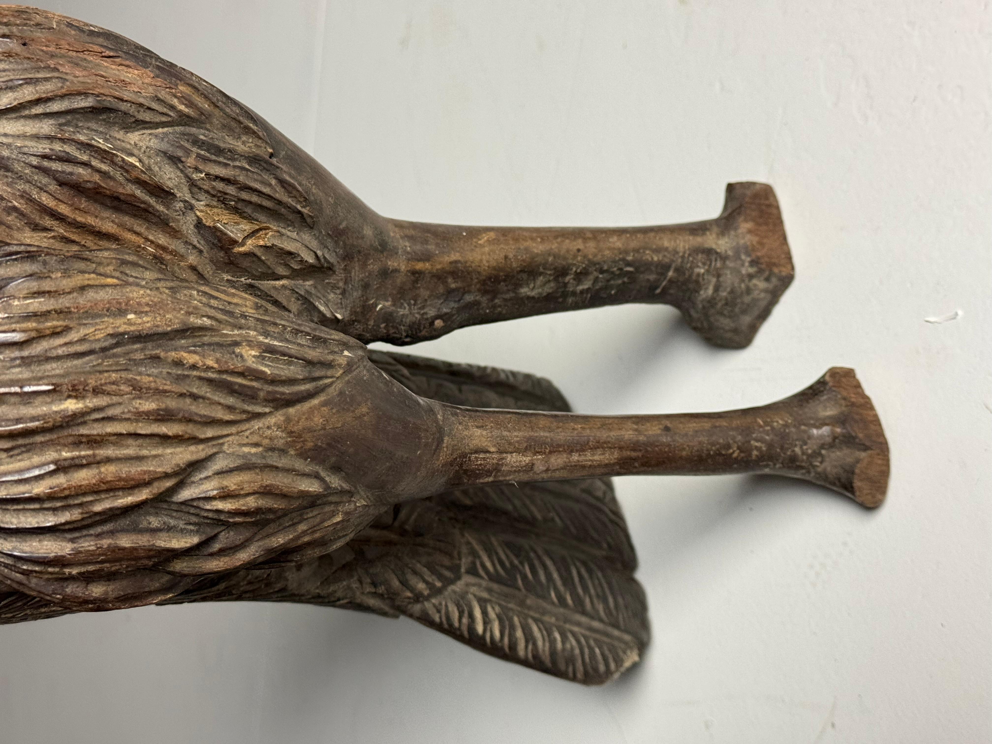 2 statue di aquile intagliate a mano del 1800 ca. in vendita 12