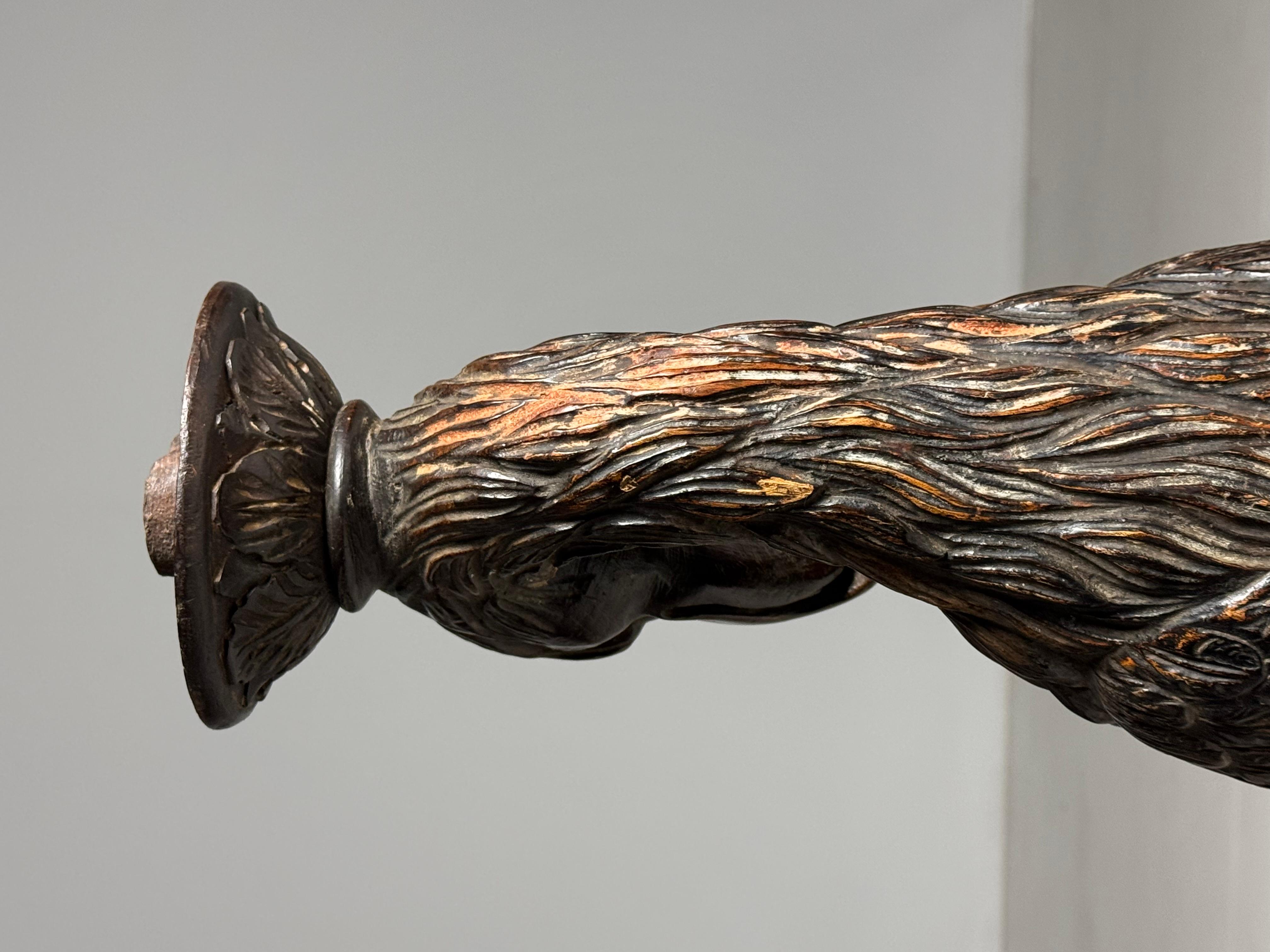 Legno 2 statue di aquile intagliate a mano del 1800 ca. in vendita