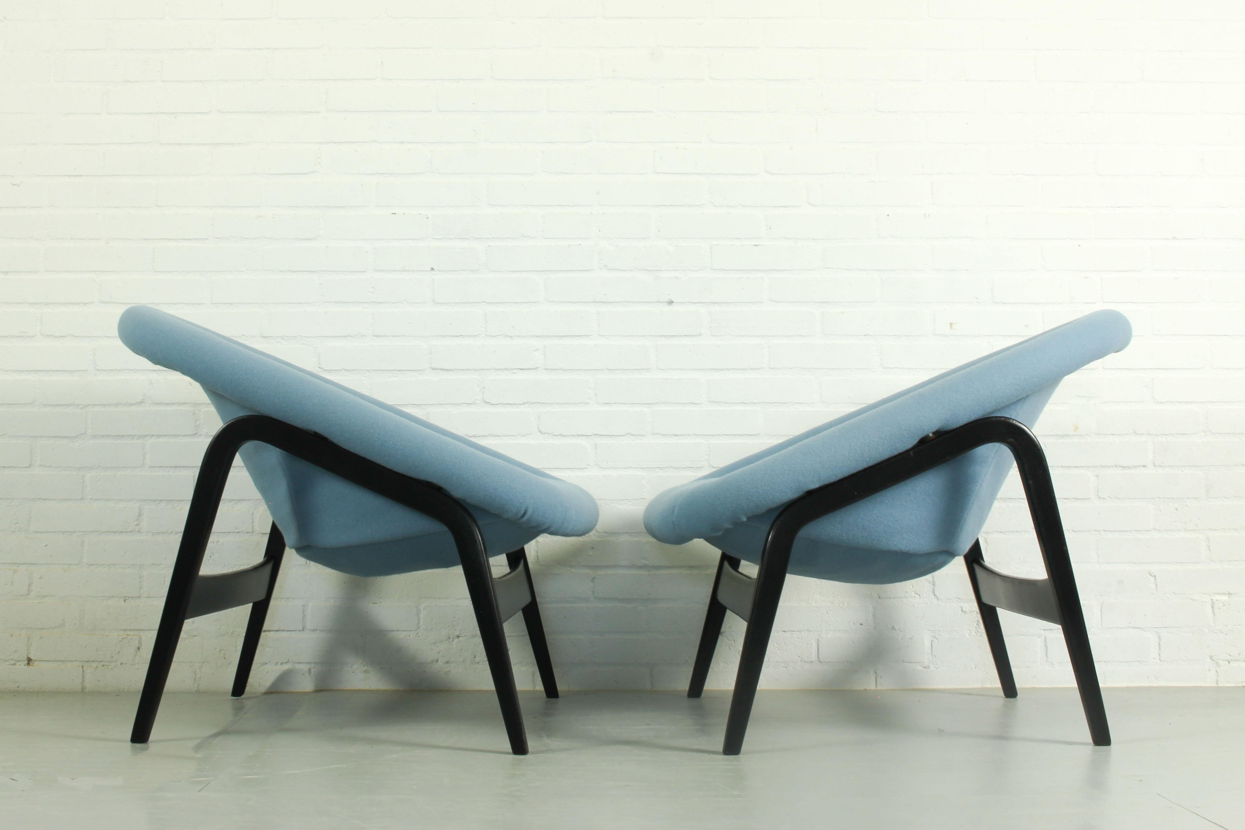20th Century 2 Hartmut Lohmeyer for Artifort lounge chairs Model 118 'Columbus',  1957 For Sale