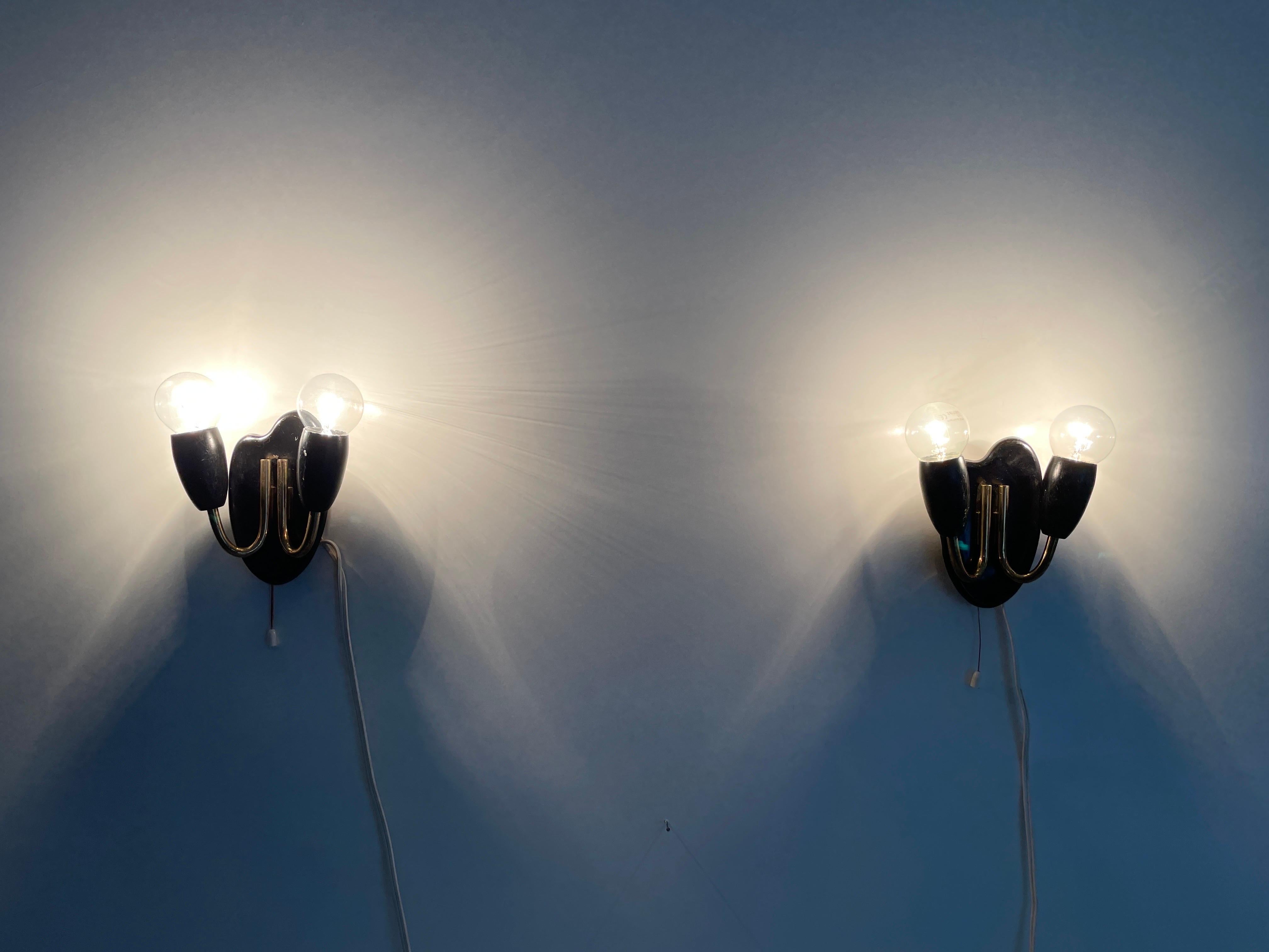 Metà XX secolo Coppia di piccole lampade a 2 teste in metallo nero, anni '50, Germania in vendita
