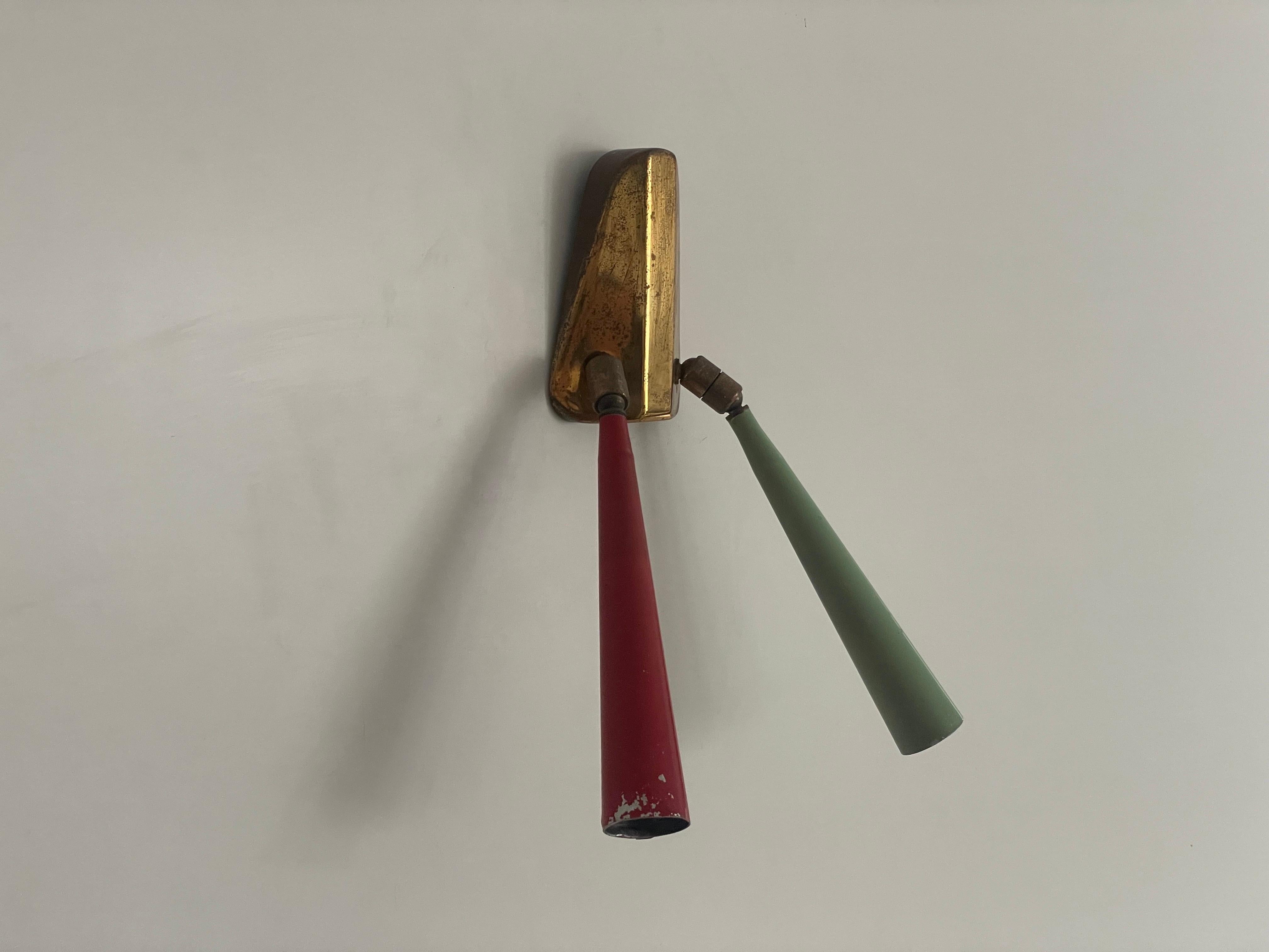 Mid-Century Modern 2-head Red and Green Brass Sputnik Wall Lamp, 1950s, Italy For Sale