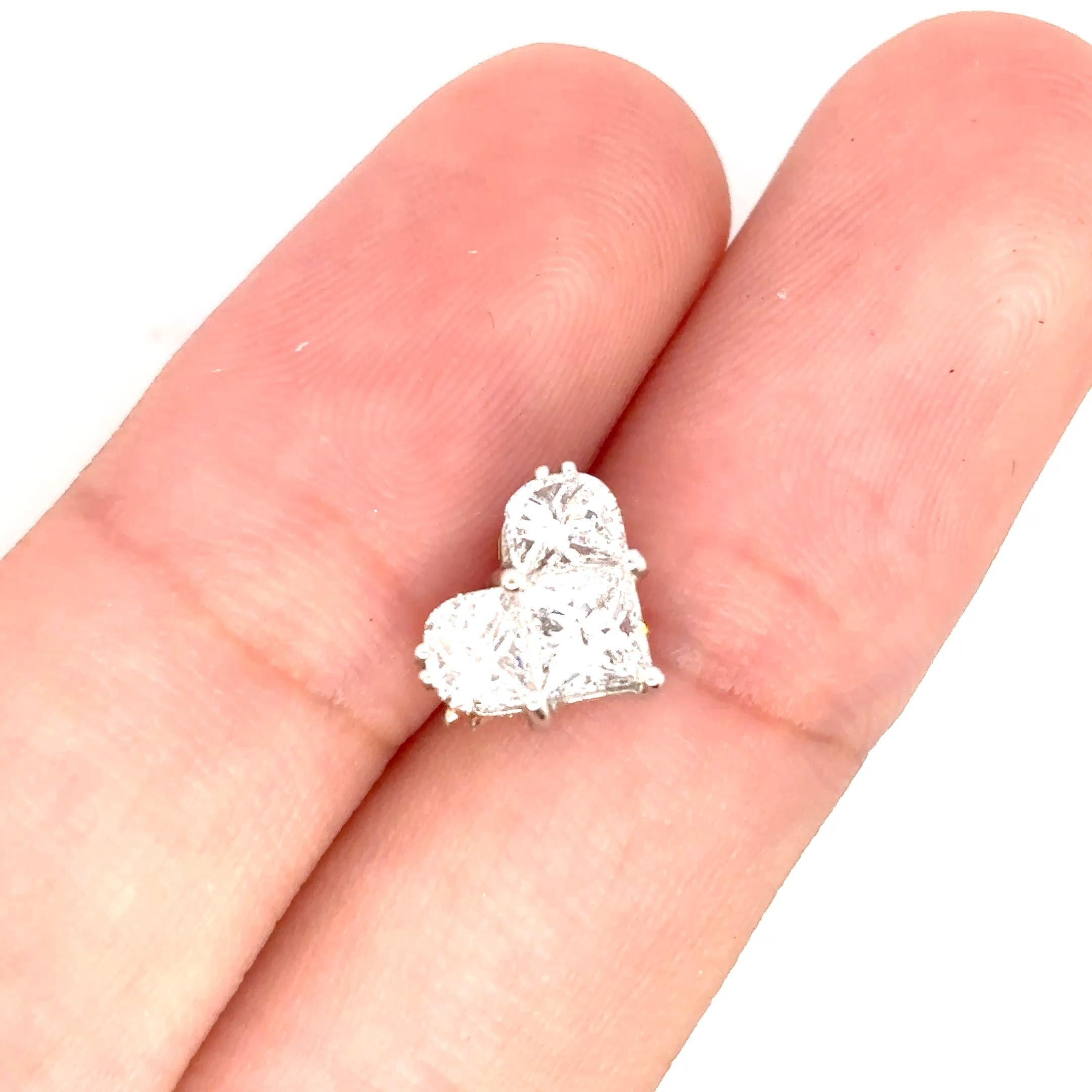 2 diamanti taglio torta a cuore Cts 2,13 in vendita 1