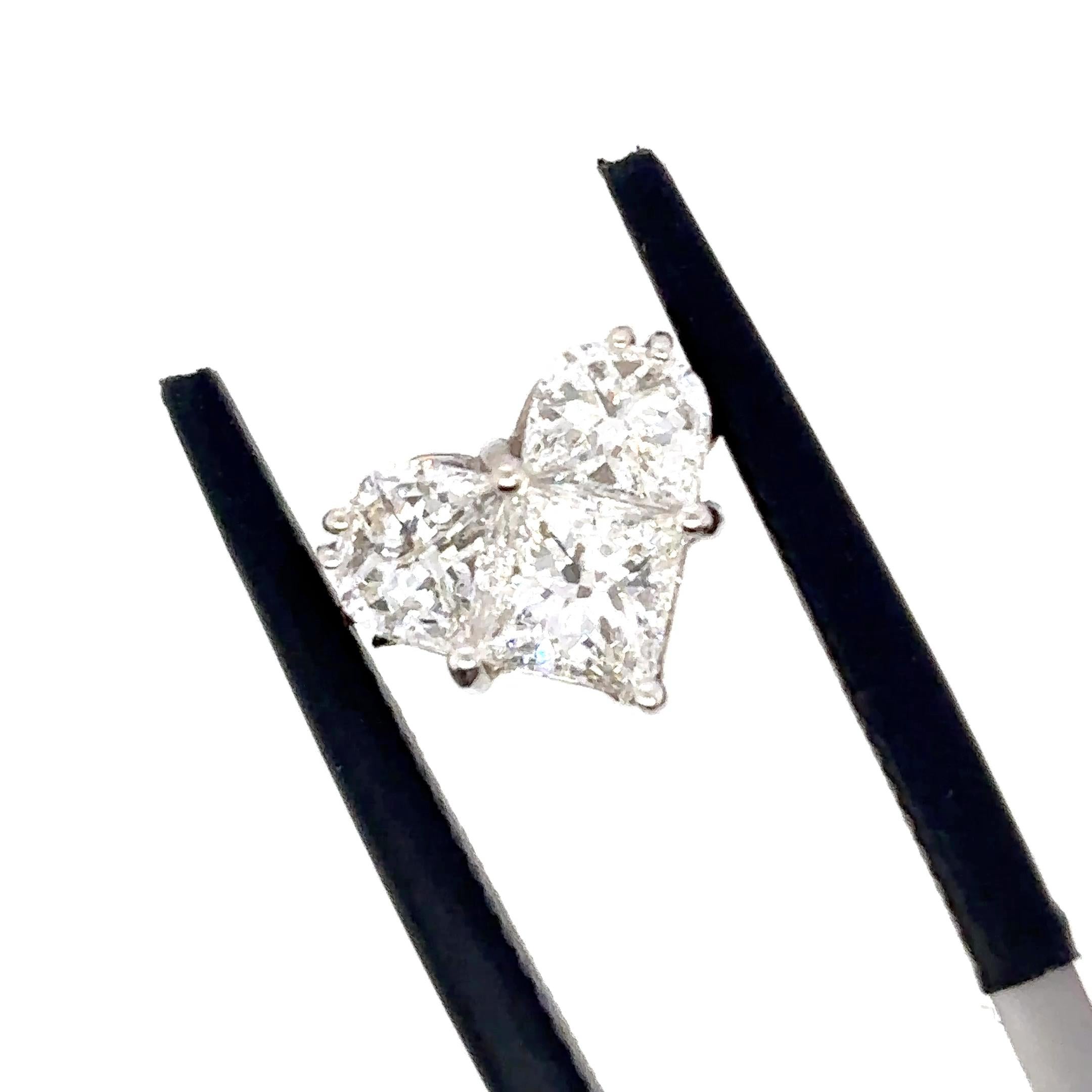 2 diamanti taglio torta a cuore Cts 2,13 in vendita 3