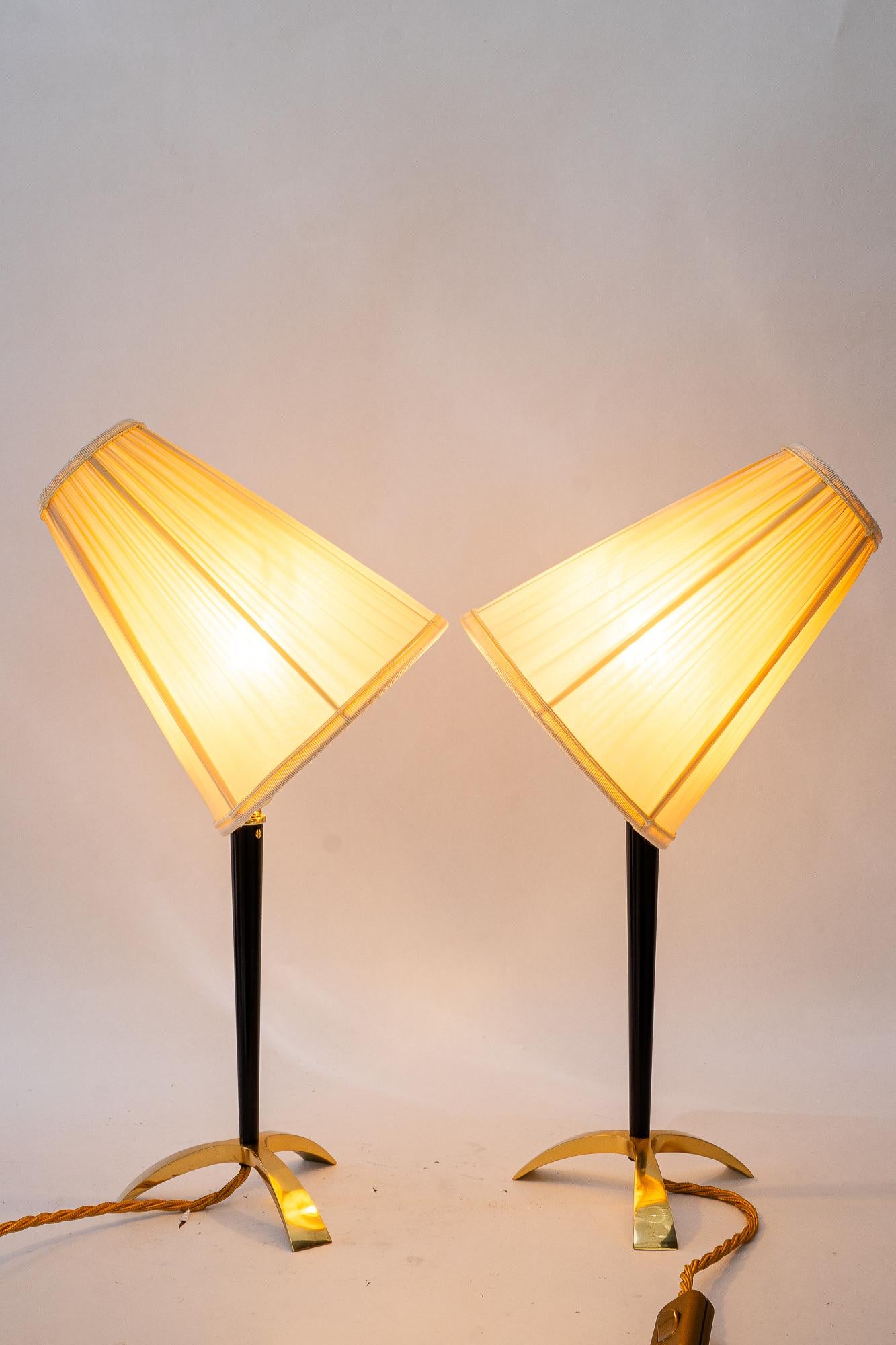 2 lámparas de mesa J.T. Kalmar regulables en altura con pantallas de tela viena años 50 aproximadamente en venta 3