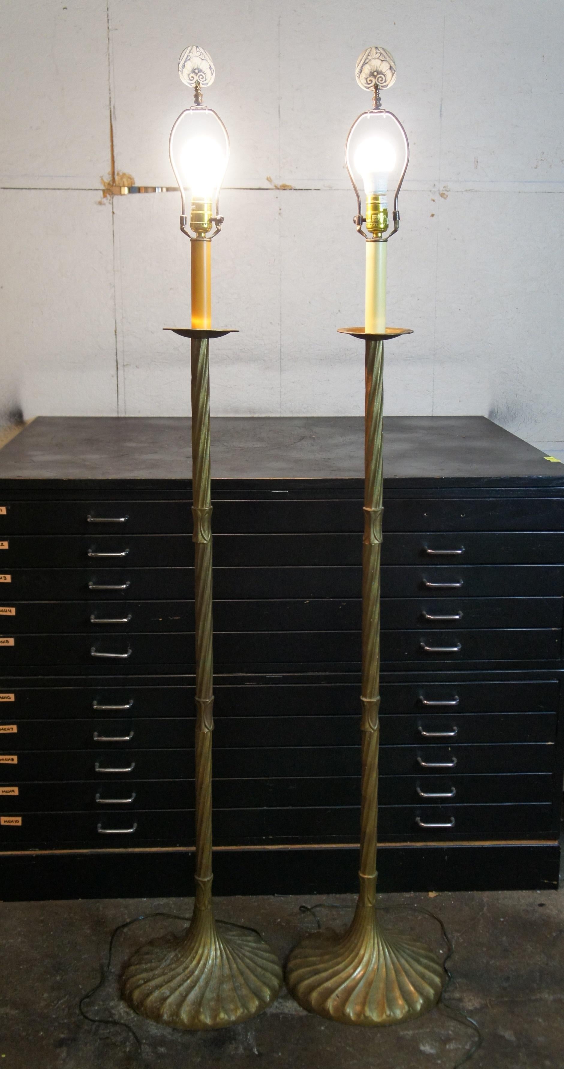 2 lampadaires bibliothèque en laiton torsadé Hollywood Regency 53