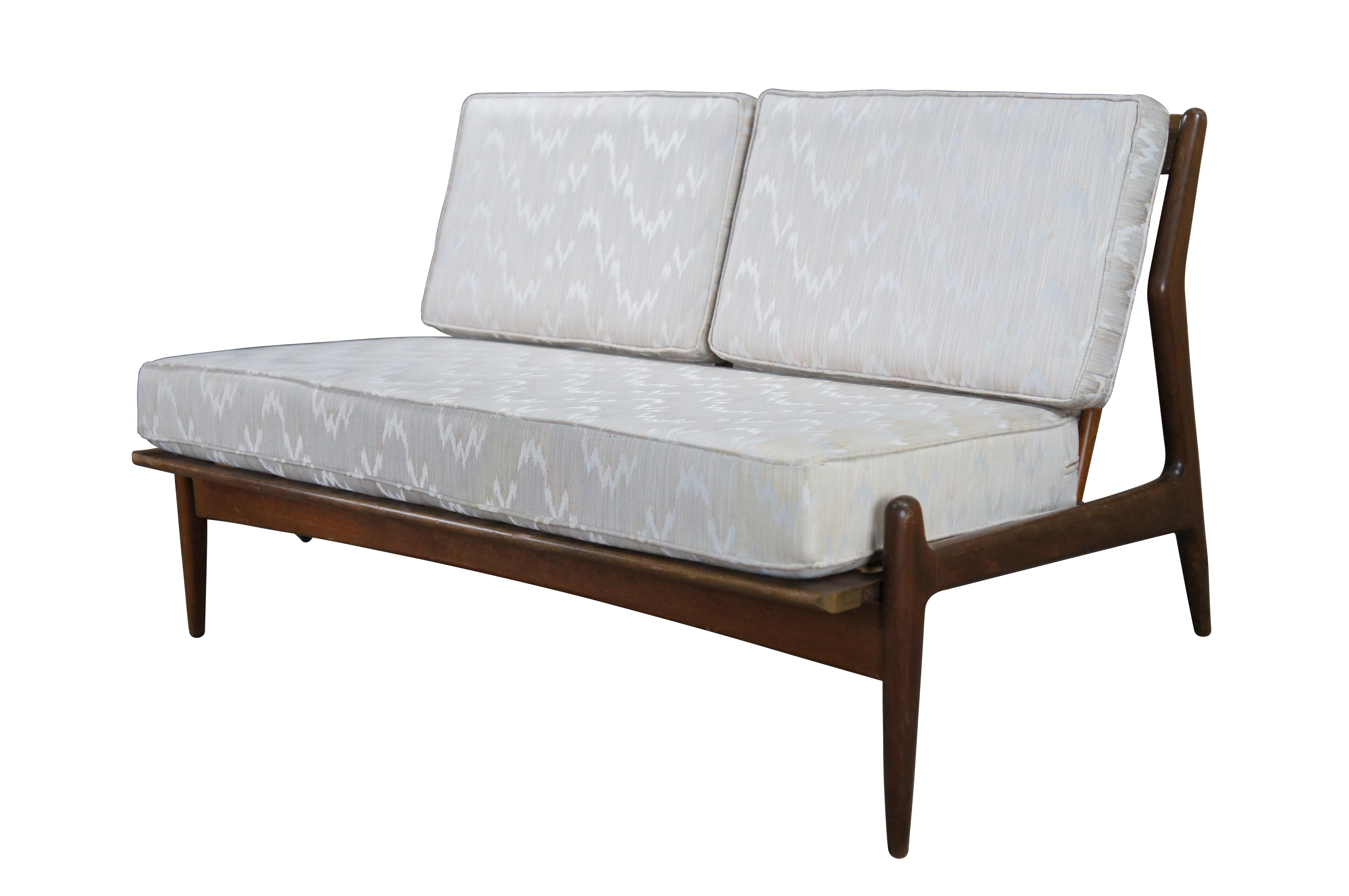 Scandinave moderne 2 IB Koford Larsen Selig Danish Mid Century Modern Walnut Settee Sofa Love Seats en vente
