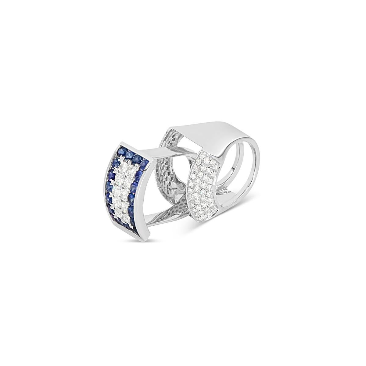Modern 2 in 1 Men's Diamond and Blue Sapphire Ring in 18K White Gold For Sale
