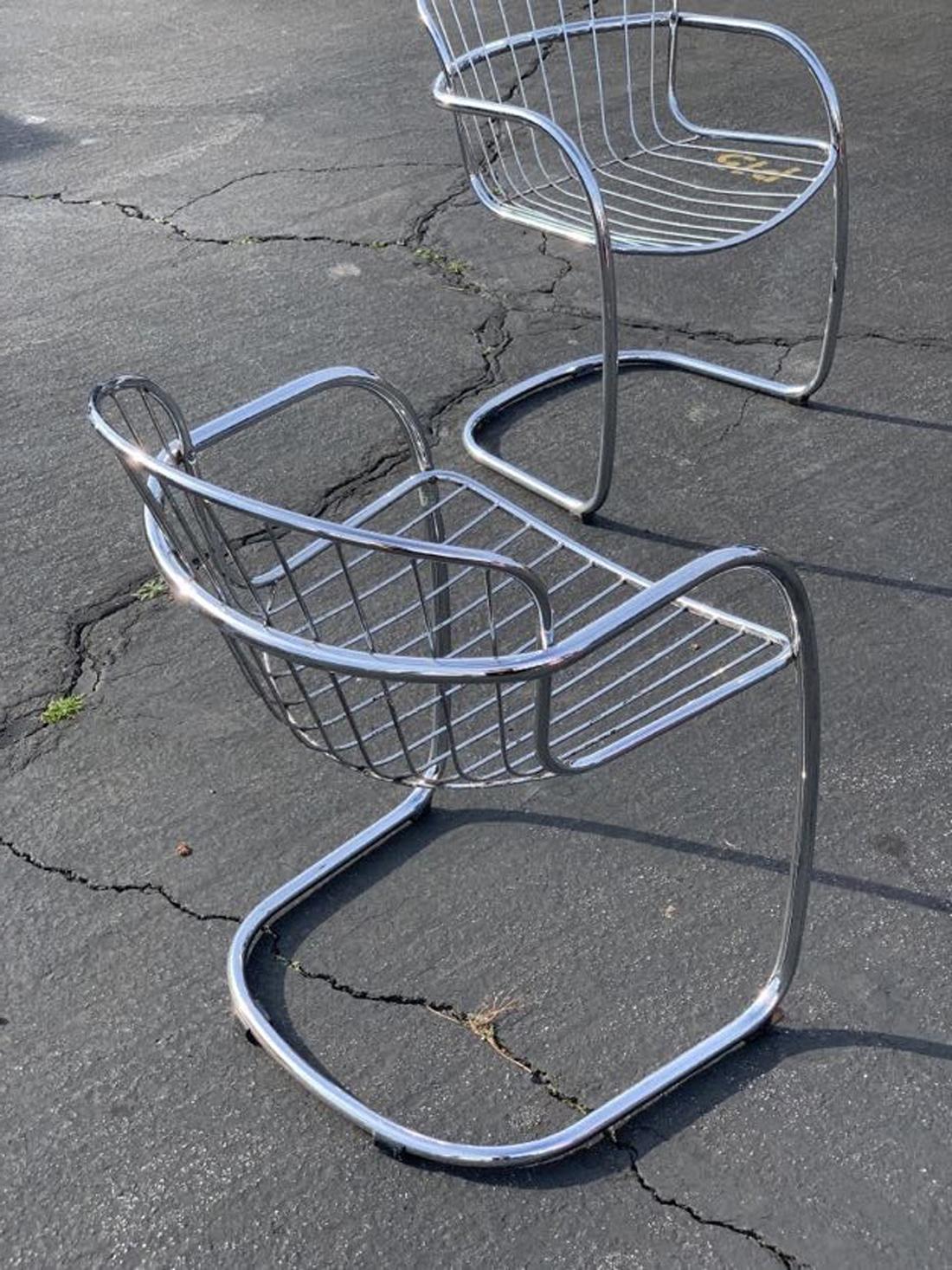 Amazing vintage chrome chair by G. Rinaldi for RIMA from Italy, circa 1970. Perfect lines a chic futuristic & beautiful.