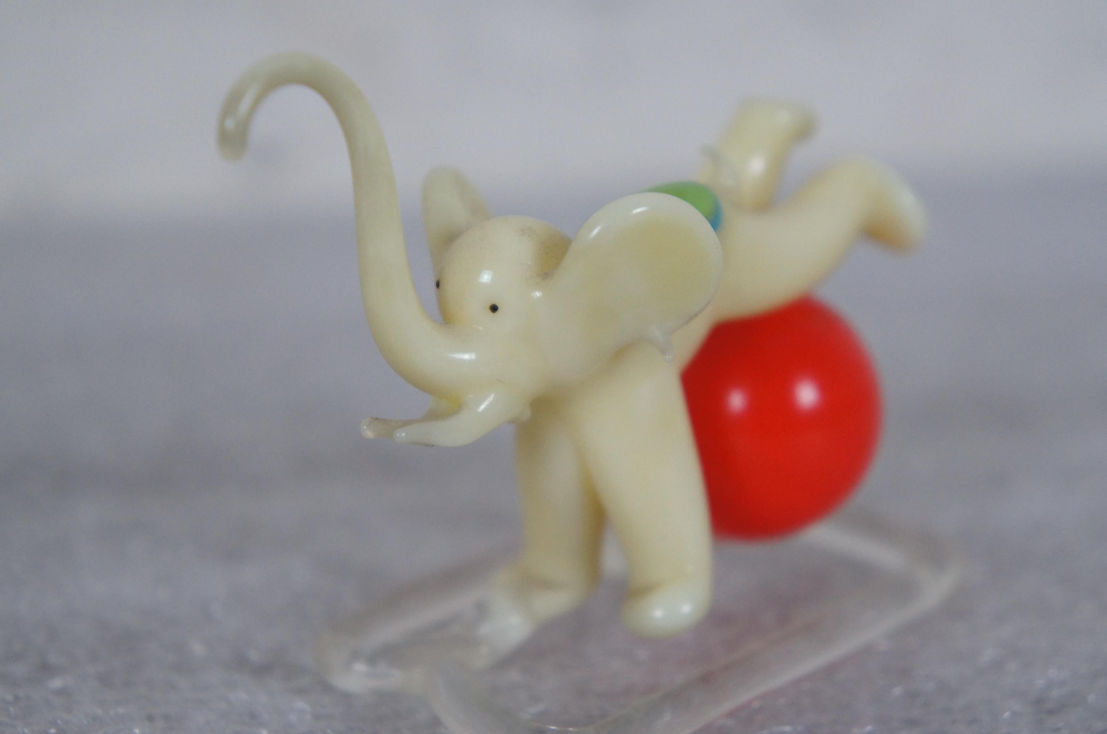 2 Jaroslav Brychta Tschechisches Boho-Kunstglas Zirkus-Elefanten mit Kugelfiguren 3