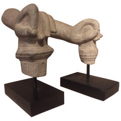 2 Mains Mudra en pierre khmère