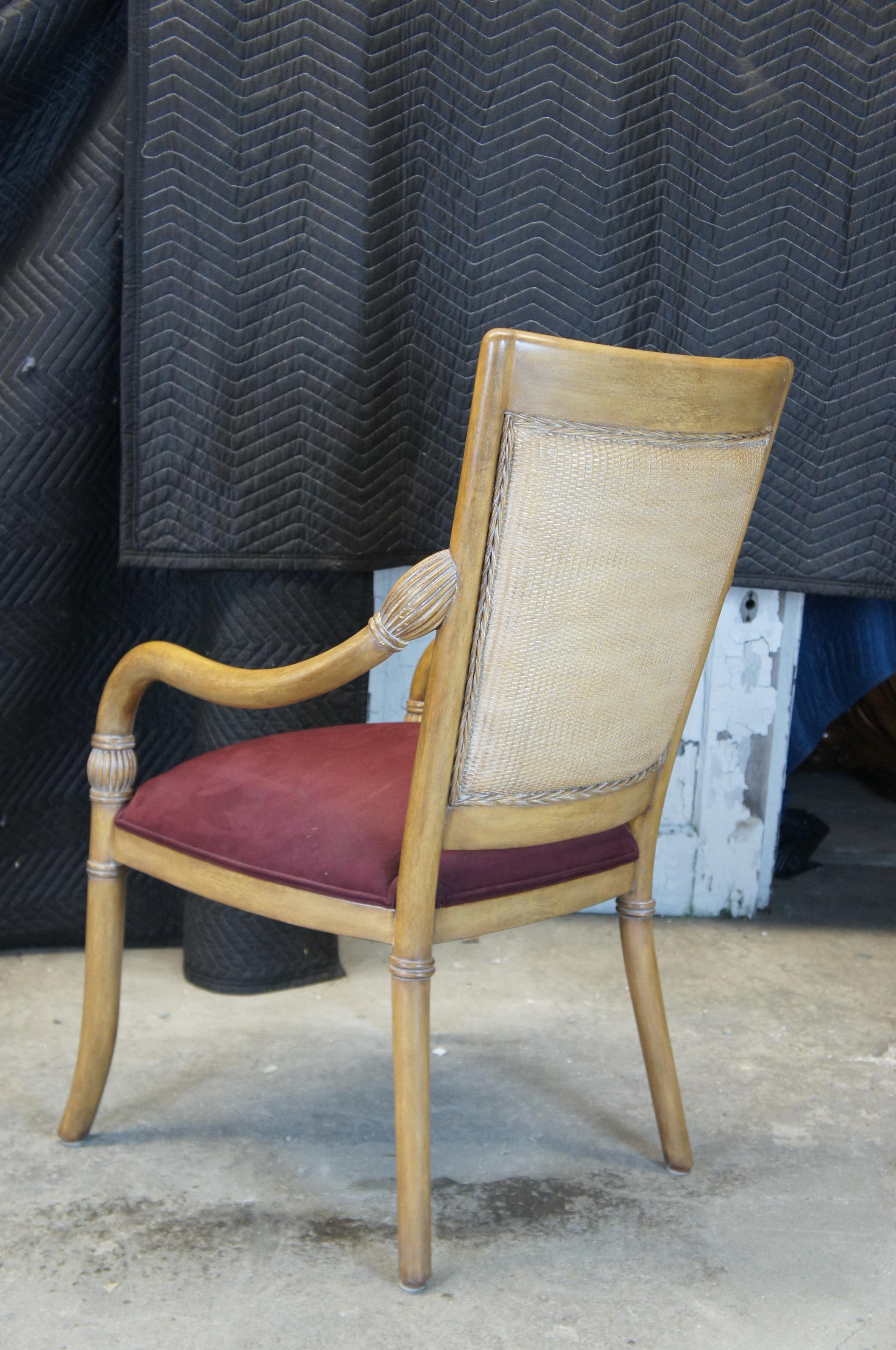 Ultrasuede 2 chaises à accoudoirs en acajou et osier avec dossier en daim The Modernity Empire Style Kreiss en vente