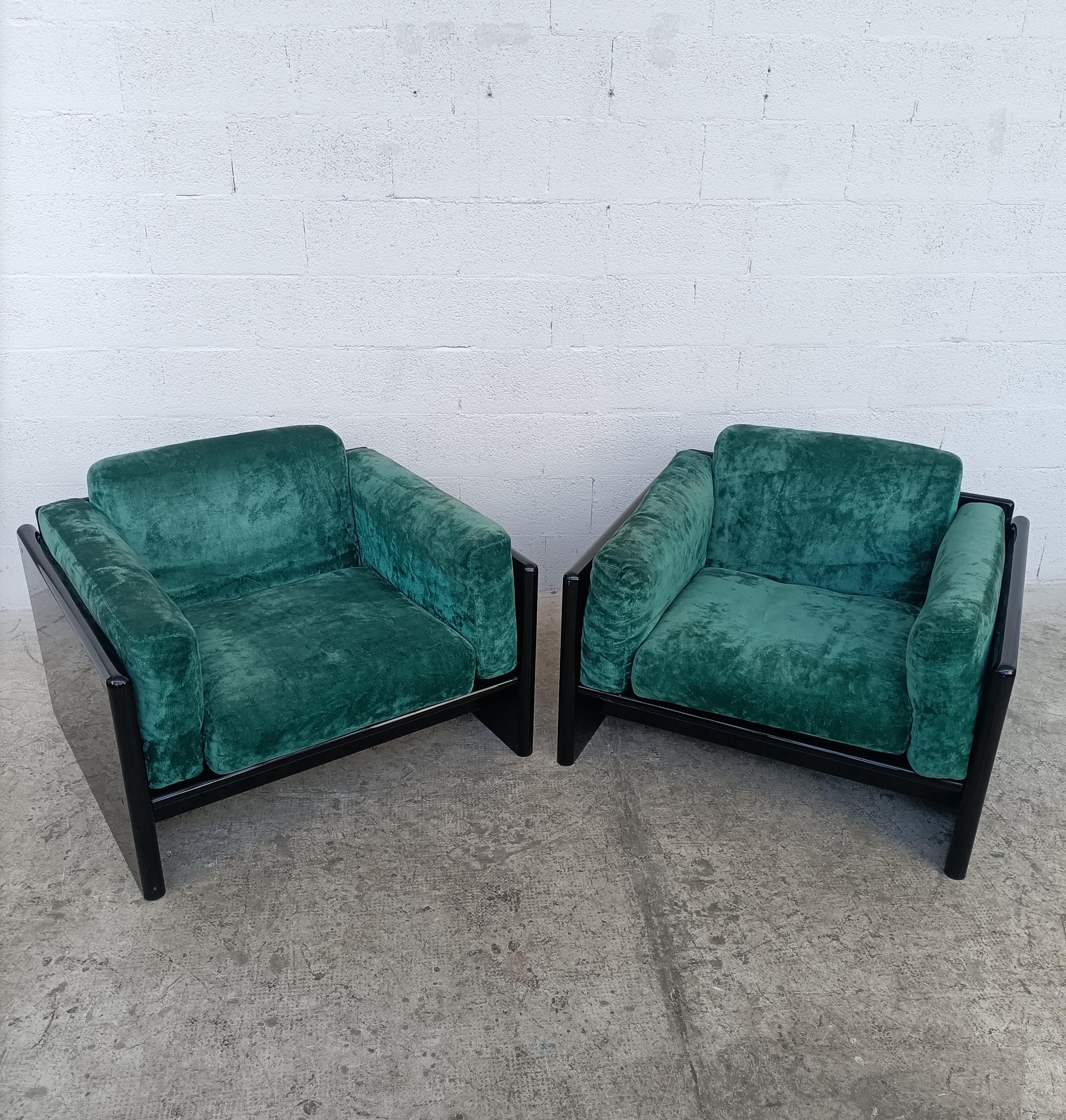2 Lacquered and Green Velvet Simone Armchairs by Dino Gavina for Simon 70s In Good Condition In Padova, IT
