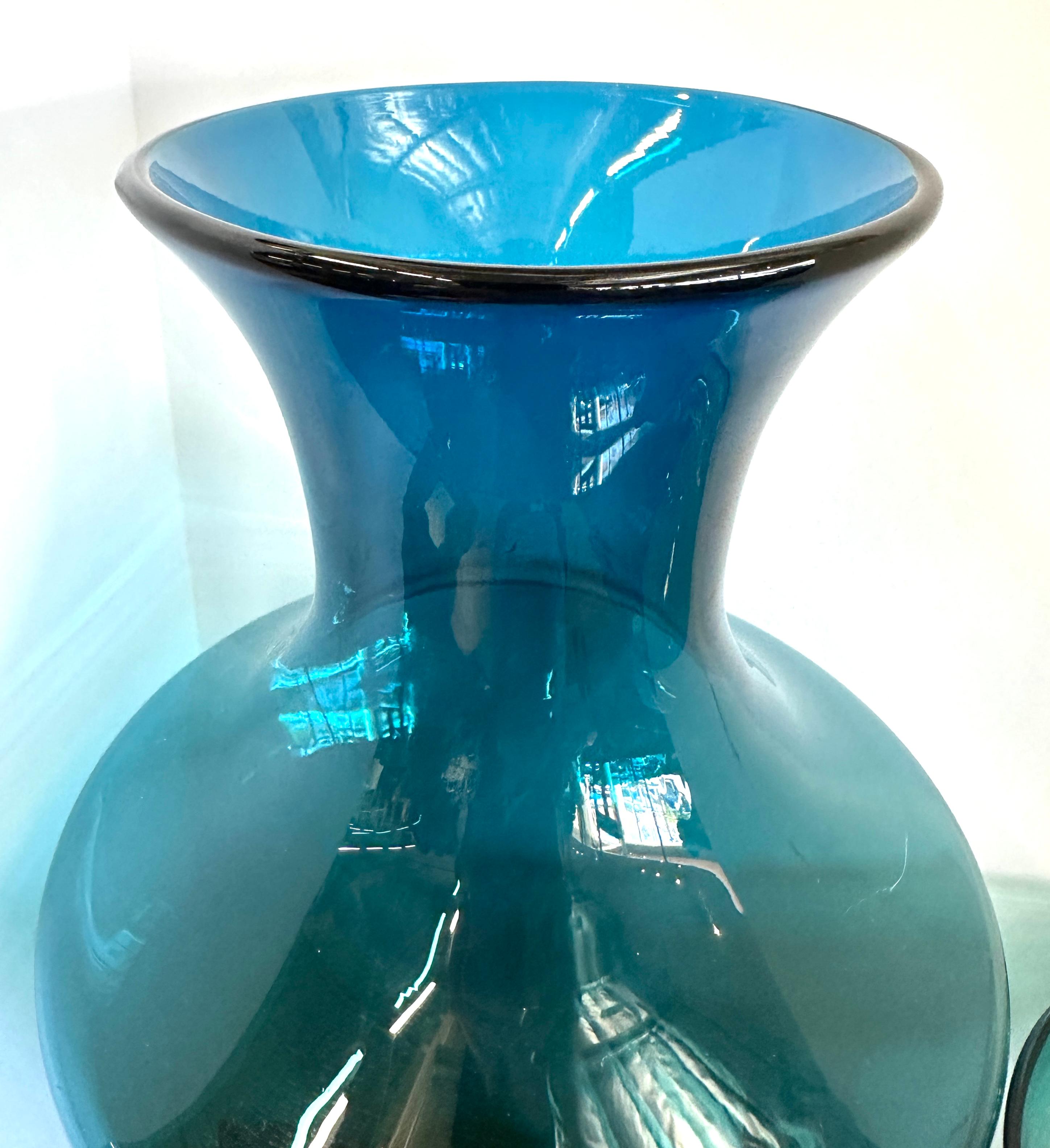 2 Piezas Grandes de Vidrio Azul Verde Turquesa Firmadas Blenko siglo XX en venta