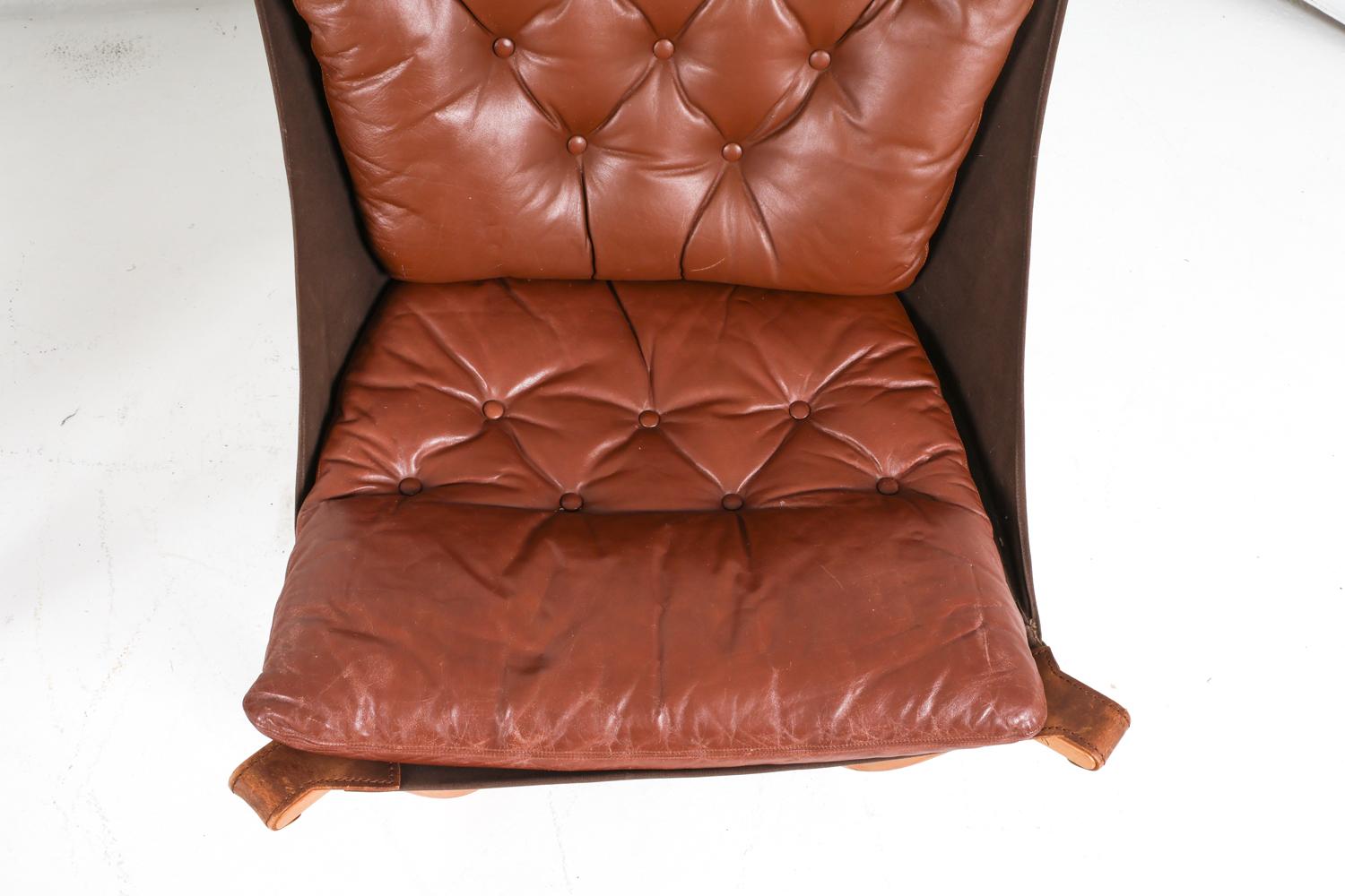 Imitation cuir (2) Chaises longues en cuir et en Beeche par Georg Thams, Danemark Circa 1970's en vente