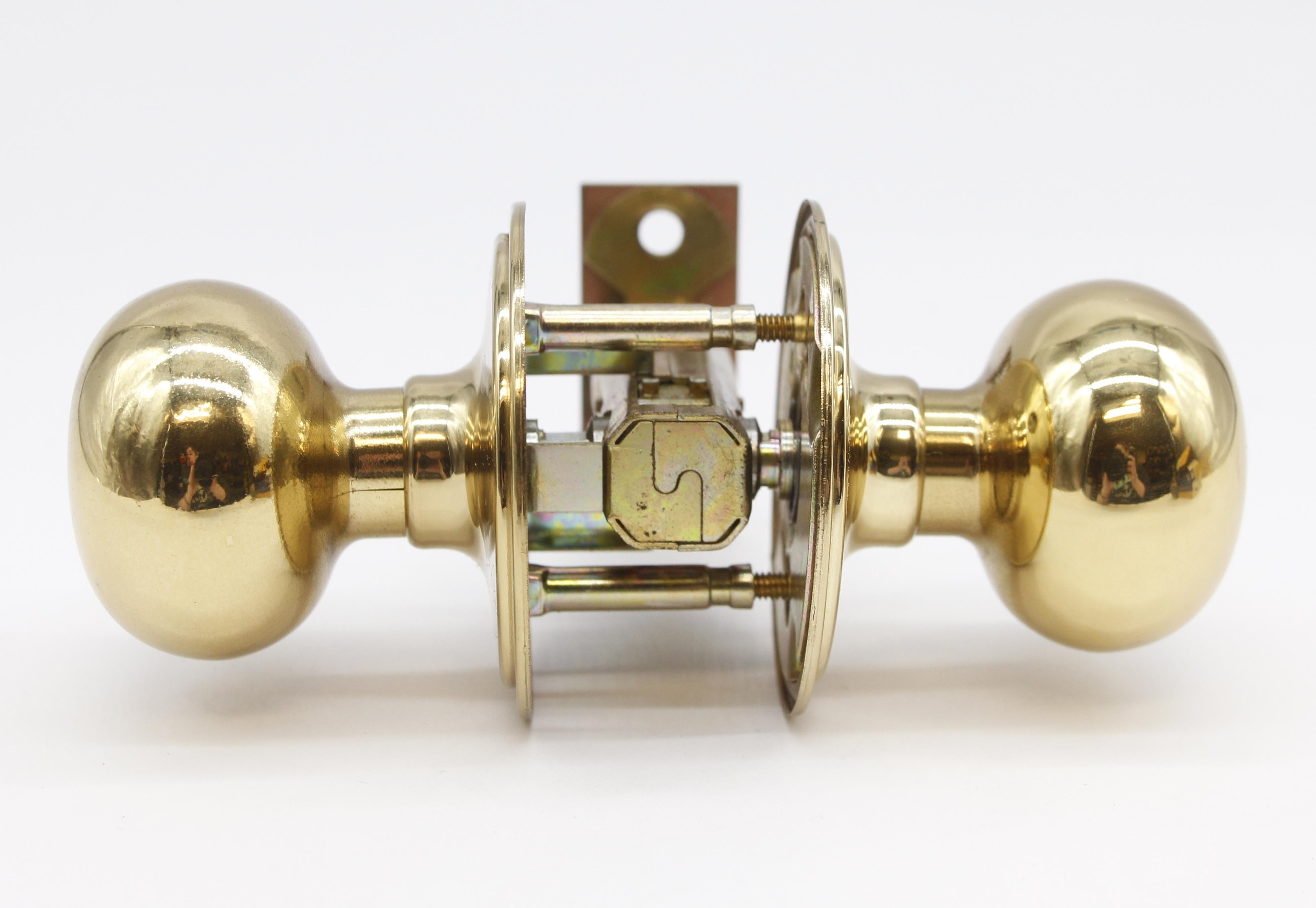 2 Line Round Passage Interior Door Knob Set Quantity Available by Sargent In Excellent Condition In New York, NY