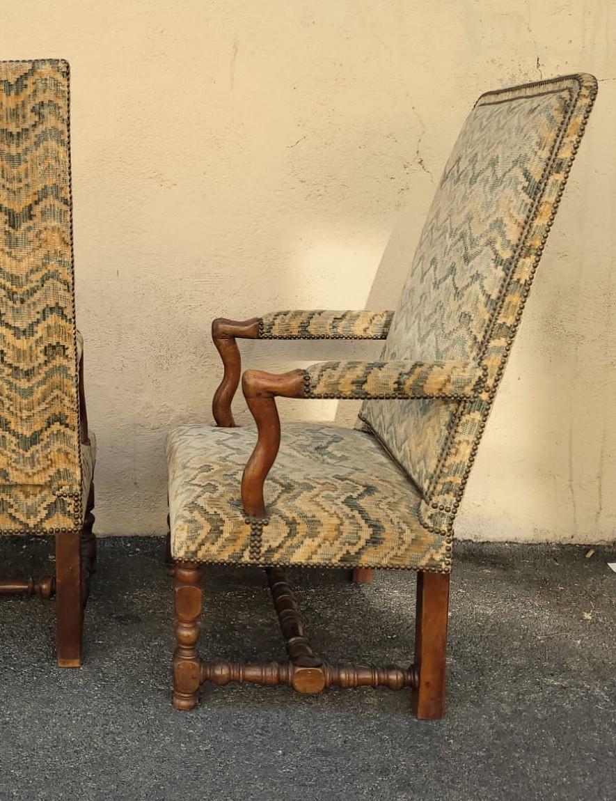 2 Poltrone d'epoca Luigi XIII con arazzo in vendita 4
