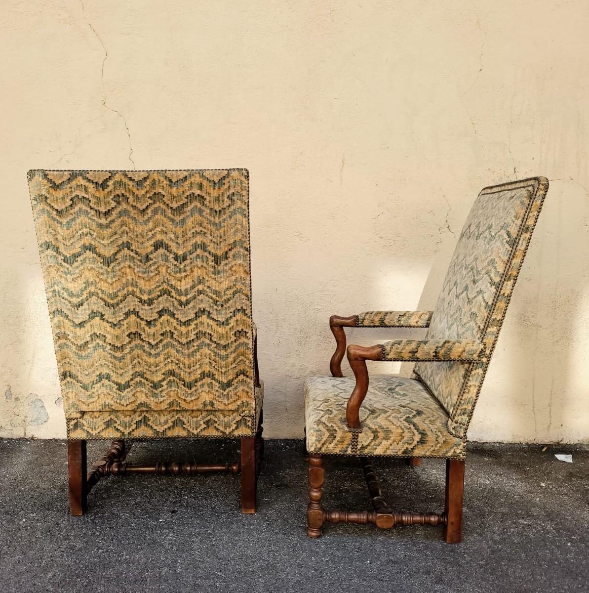 2 Poltrone d'epoca Luigi XIII con arazzo in vendita 5
