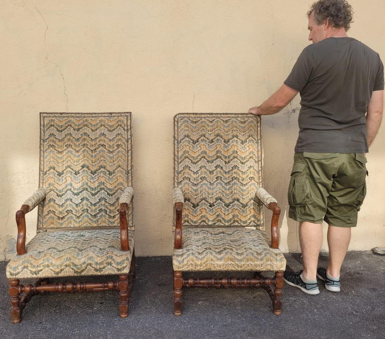 2 Poltrone d'epoca Luigi XIII con arazzo in vendita 7