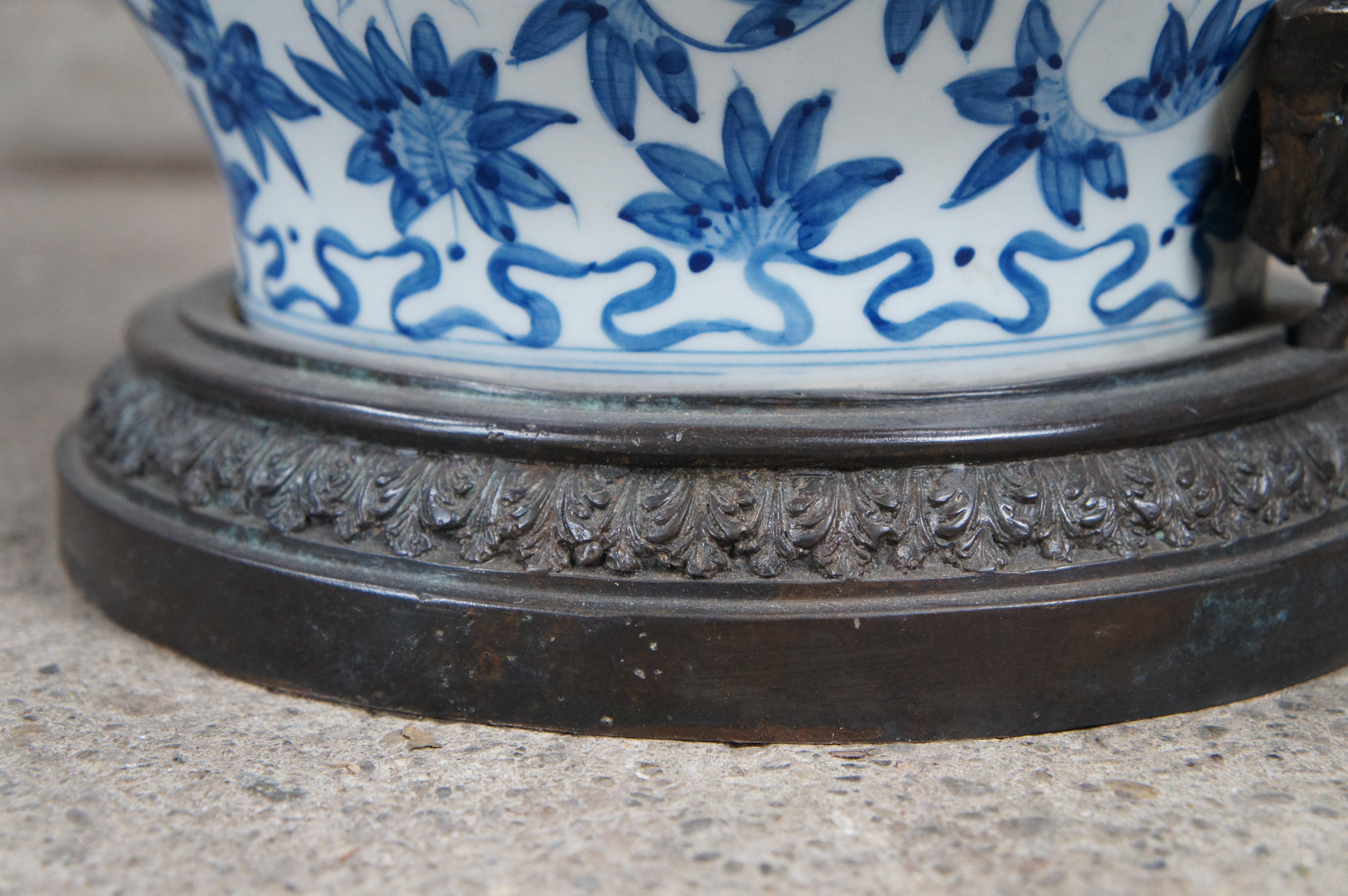 2 Maitland Smith Blue & White Chinoiserie Porcelain Bronze Ginger Jars Urns Pair 3