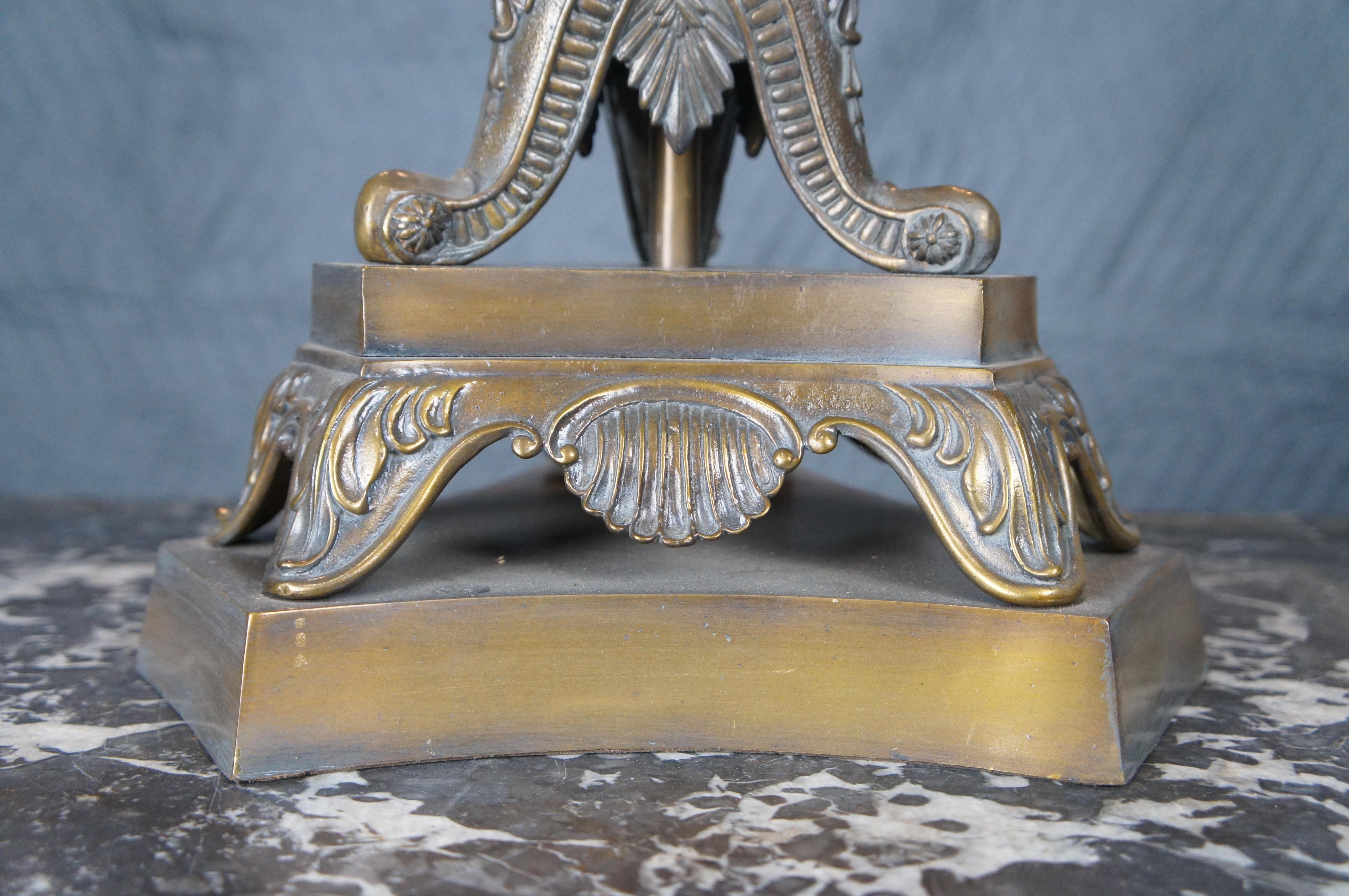 2 chandeliers et bougeoirs français Maitland Smith en marbre et bronze en vente 4