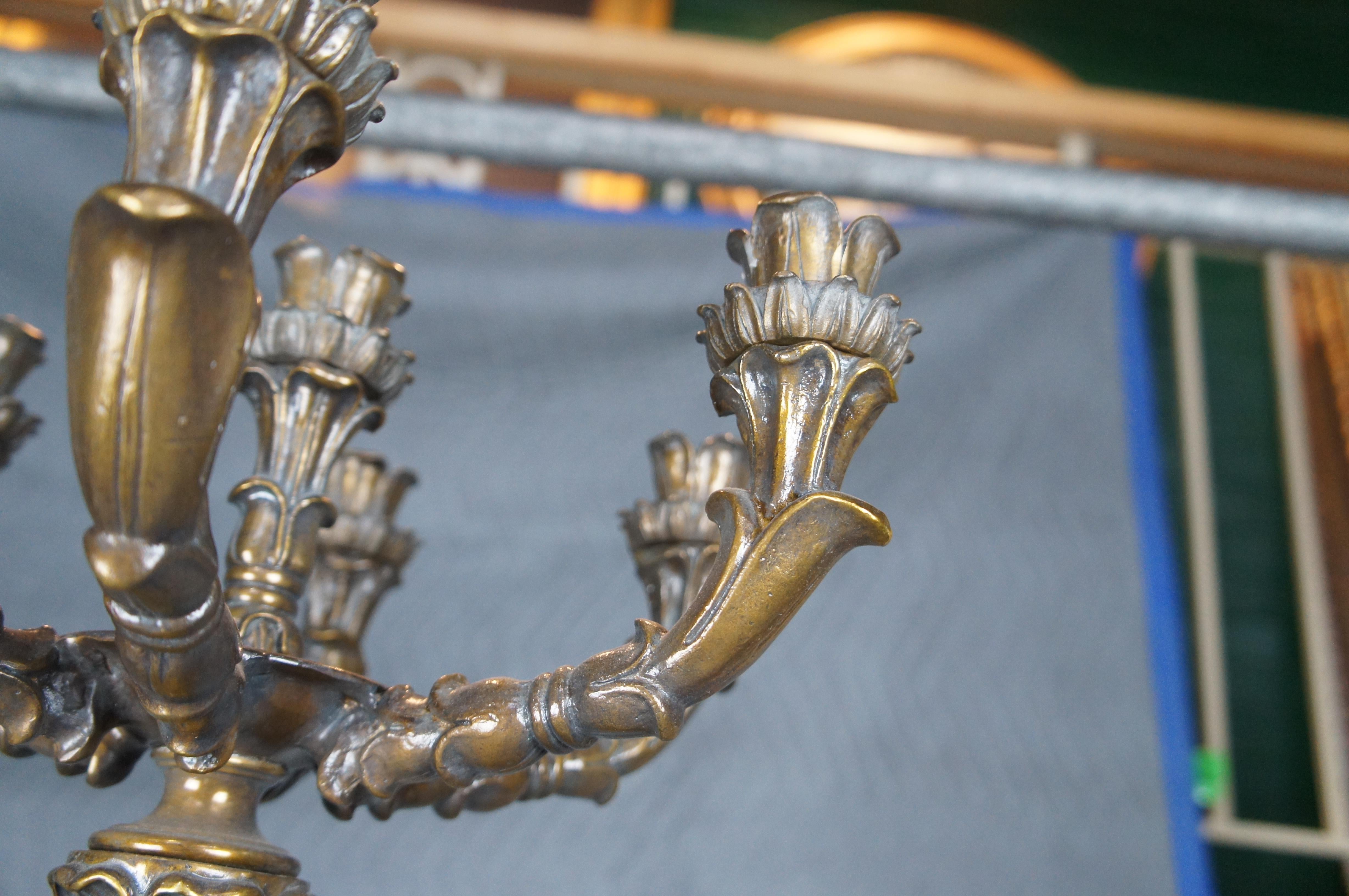 2 chandeliers et bougeoirs français Maitland Smith en marbre et bronze en vente 2