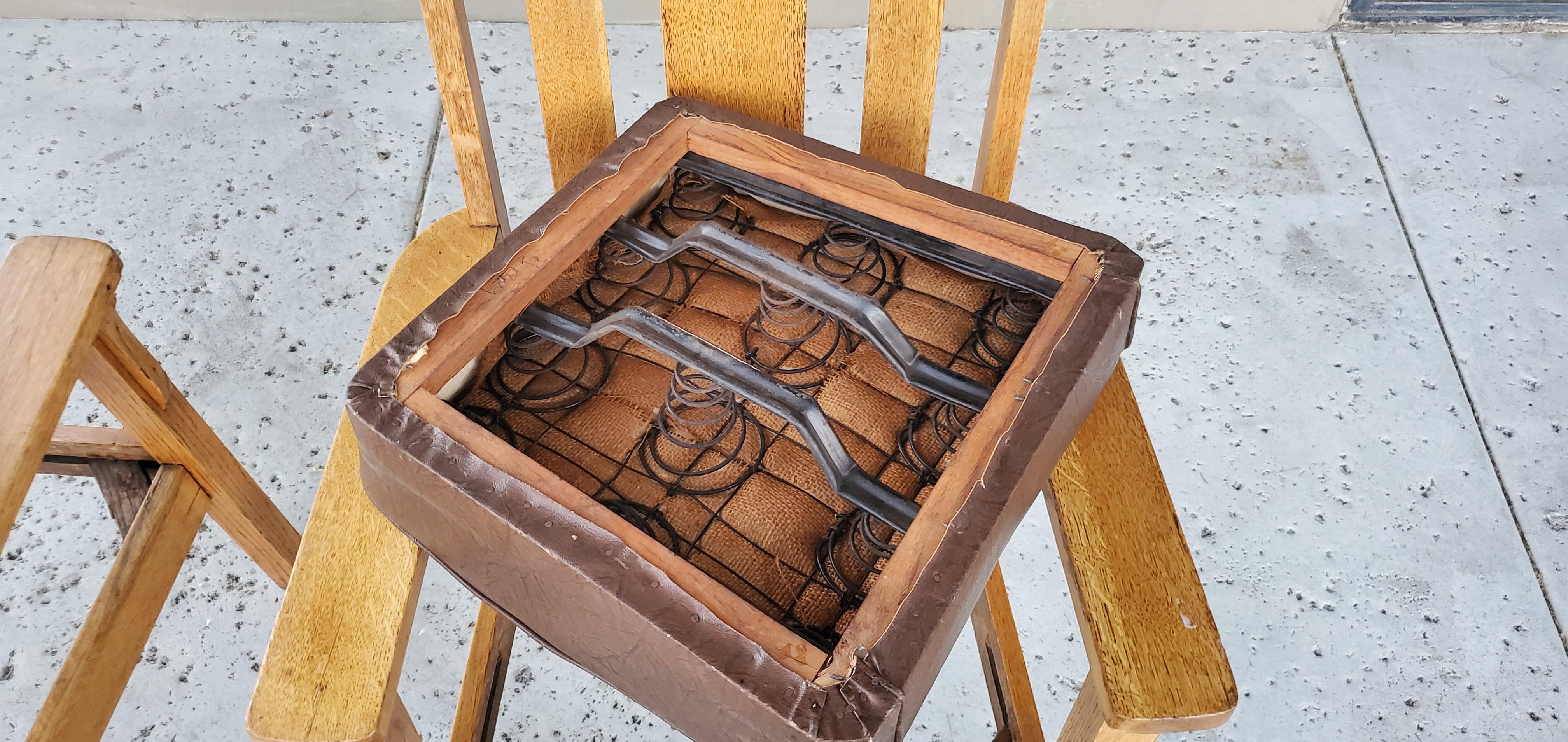 2 sillones a juego de roble aserrado de la Misión de 1910 y asiento de cuero desmontable en venta 8